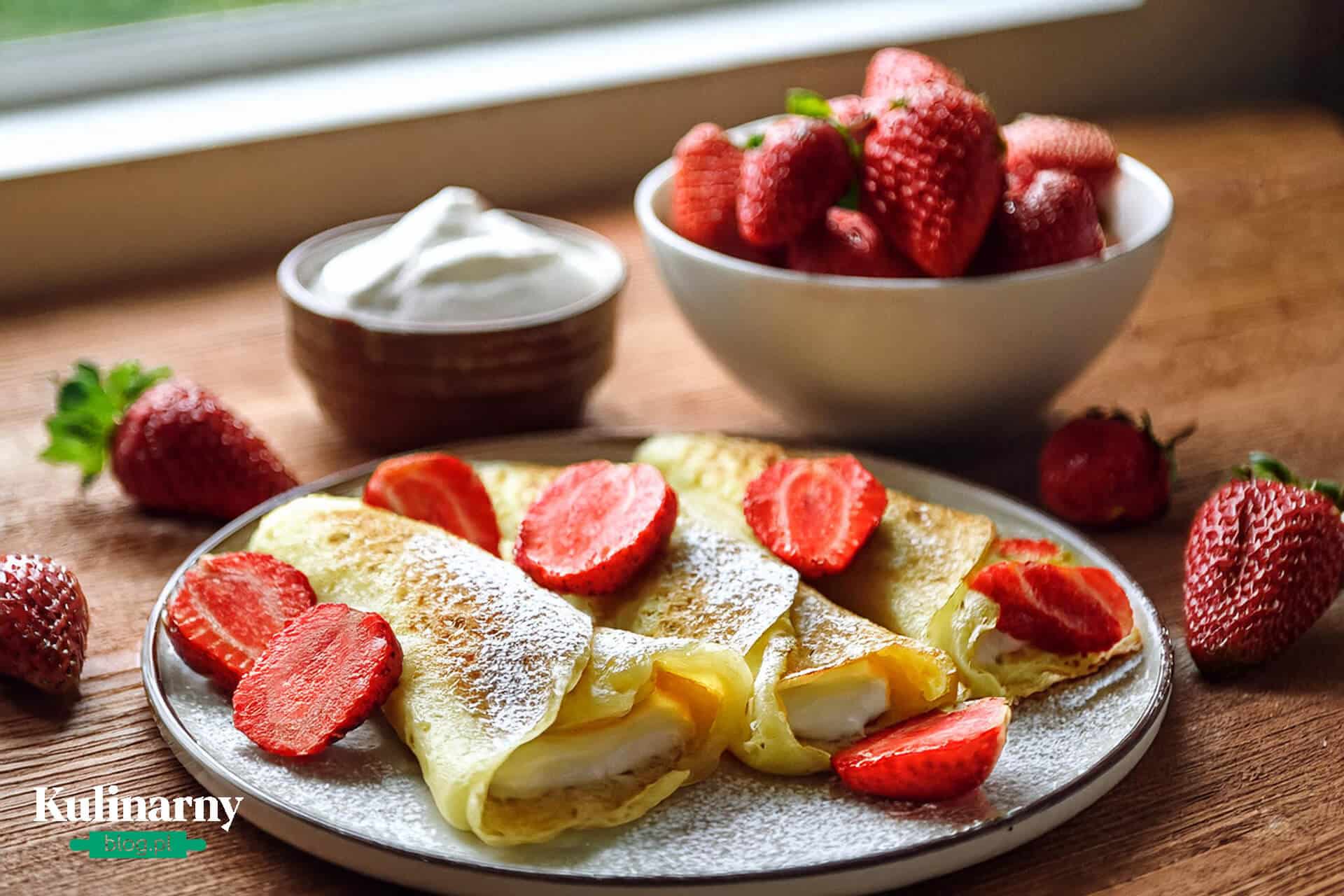 Naleśniki z truskawkami