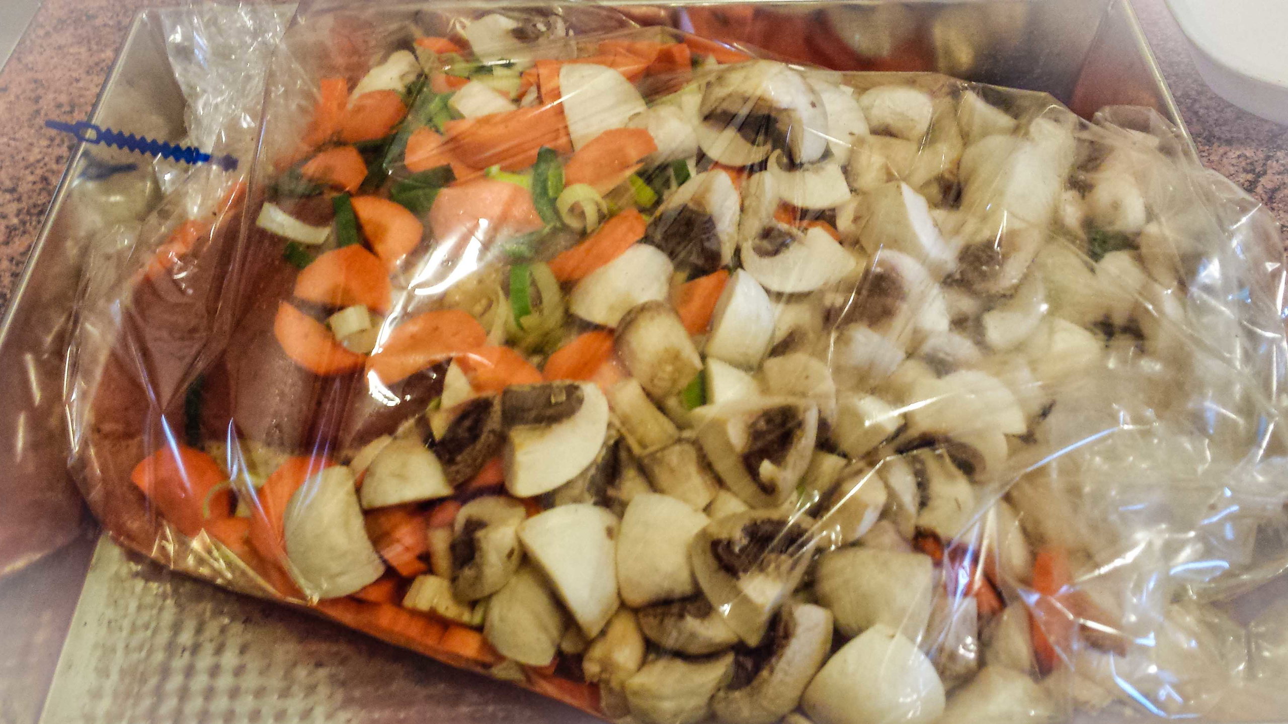 Pieczona łopatka z warzywami 1 Pieczona łopatka z warzywami