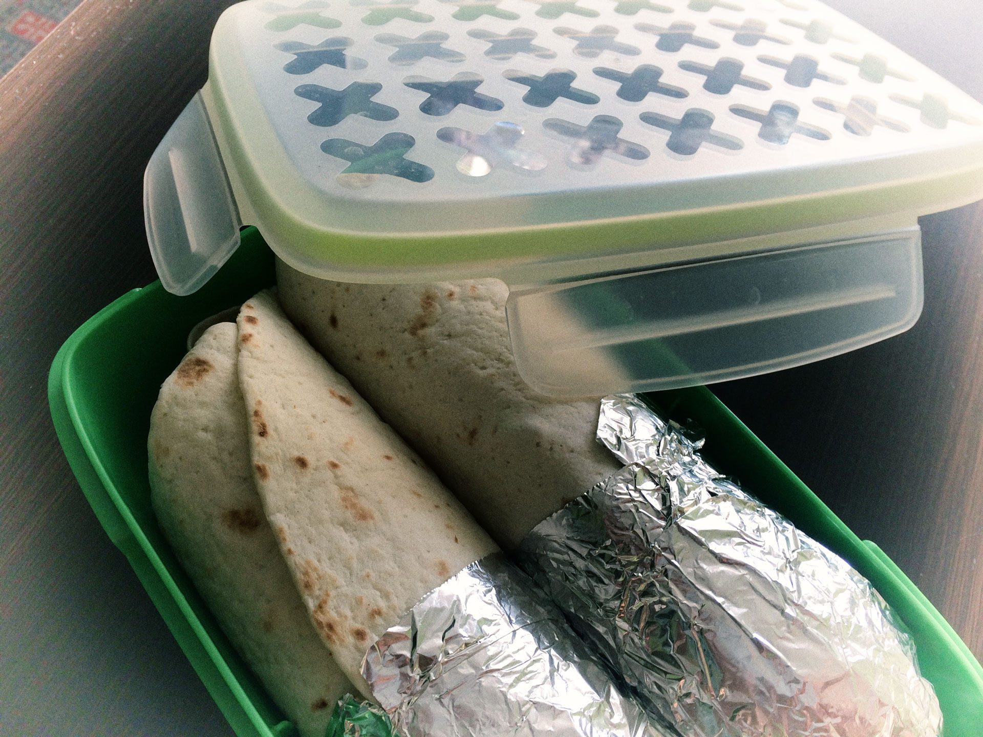 Tortilla z kurczakiem - szybki lunch do pracy