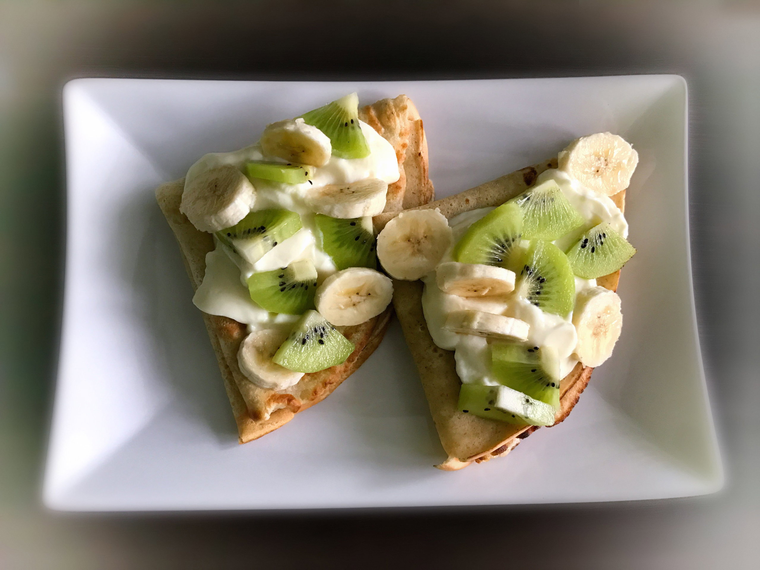 Naleśniki osiane z owocami