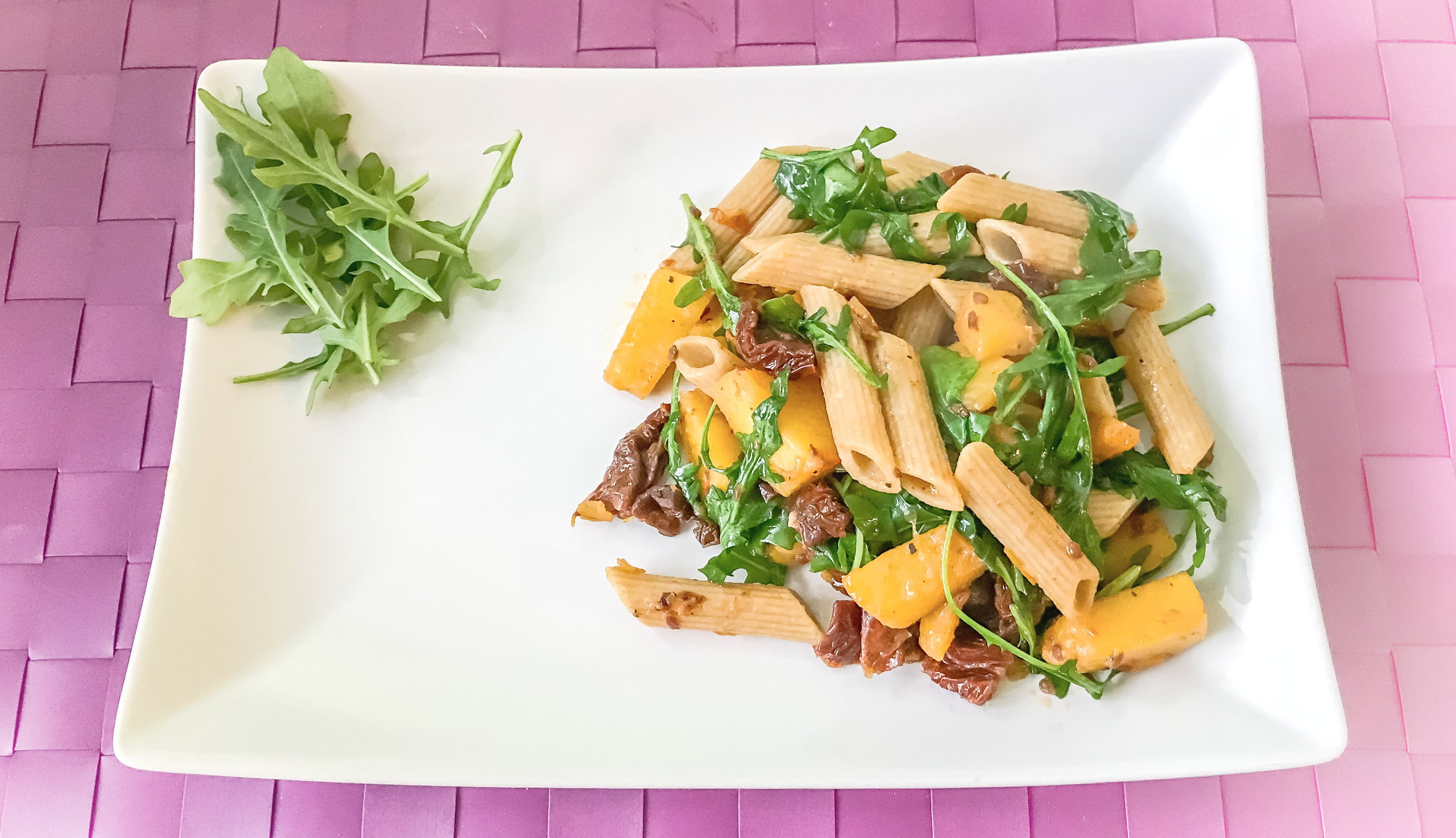 Makaron z dynią i suszonymi pomidorami