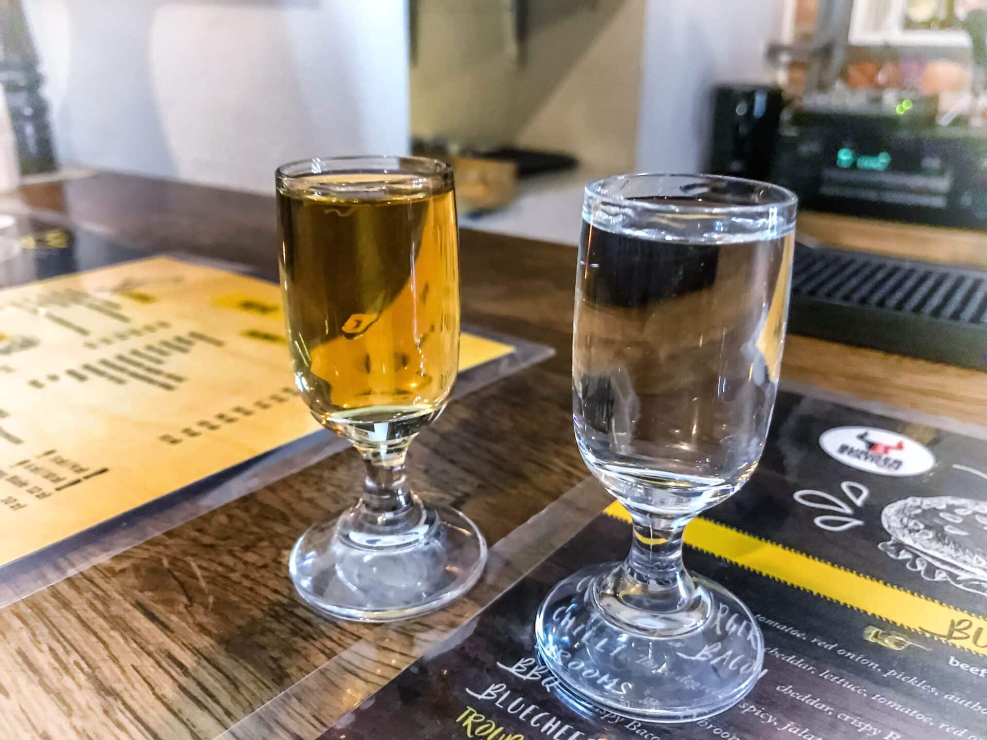 Bar Na Miodowej - pyszne domowe likiery i smaczne jedzenie