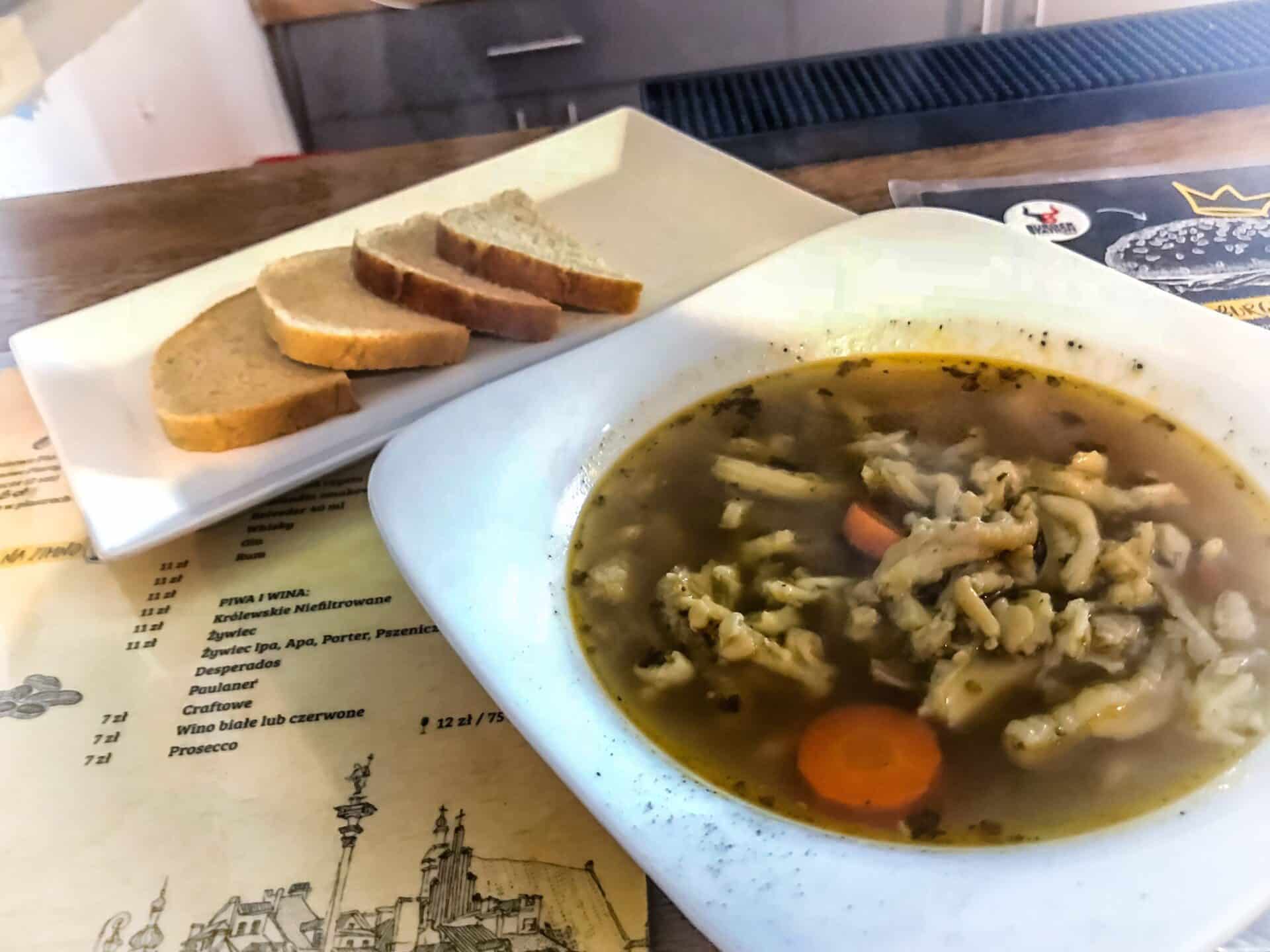 Bar Na Miodowej - pyszne domowe likiery i smaczne jedzenie