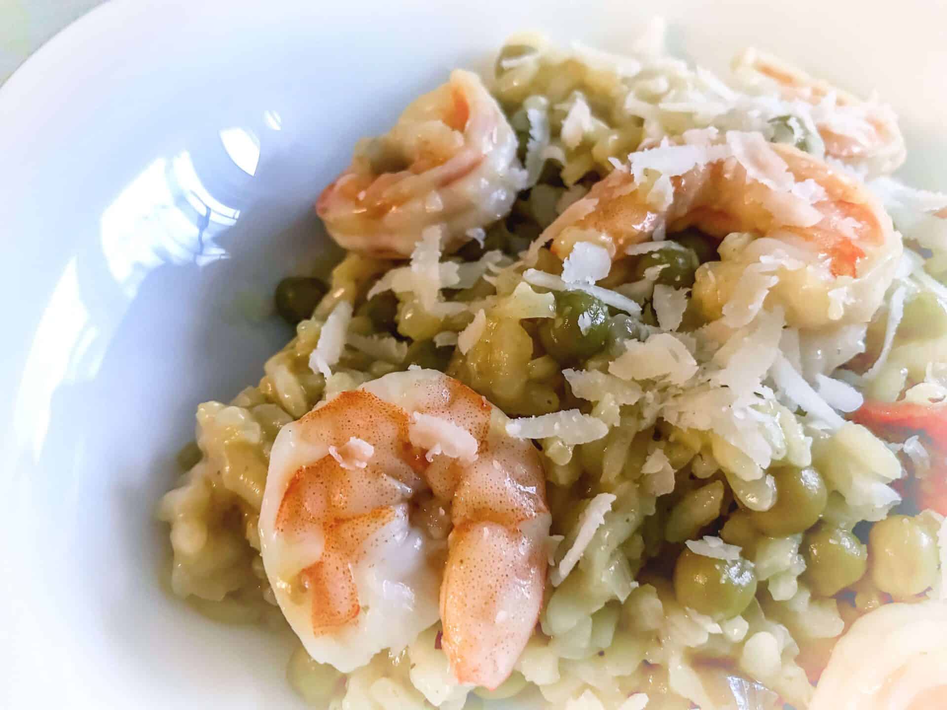 Risotto z krewetkami i zielonym groszkiem