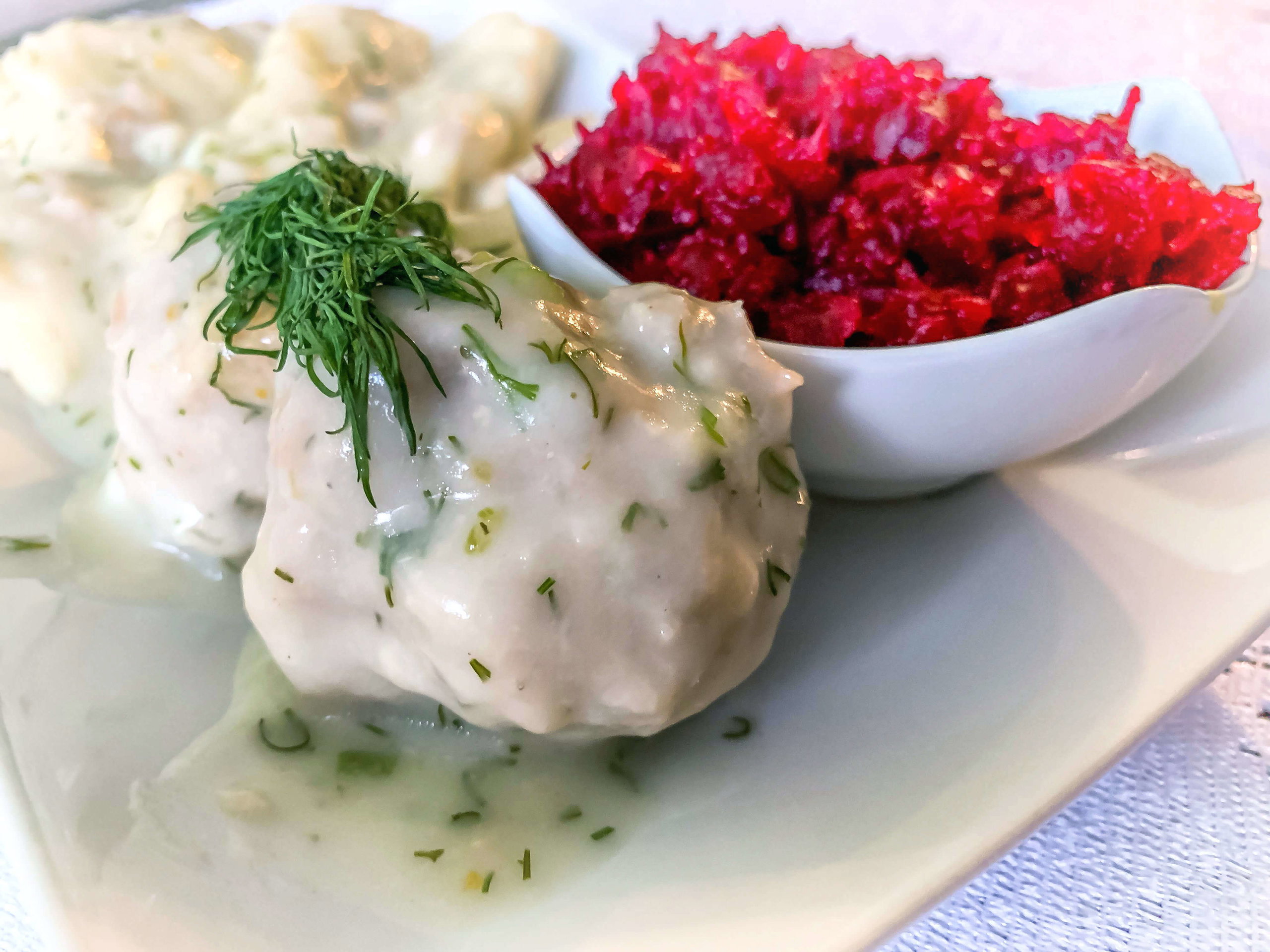 Pulpety w sosie koperkowym 1 Pulpety w sosie koperkowym