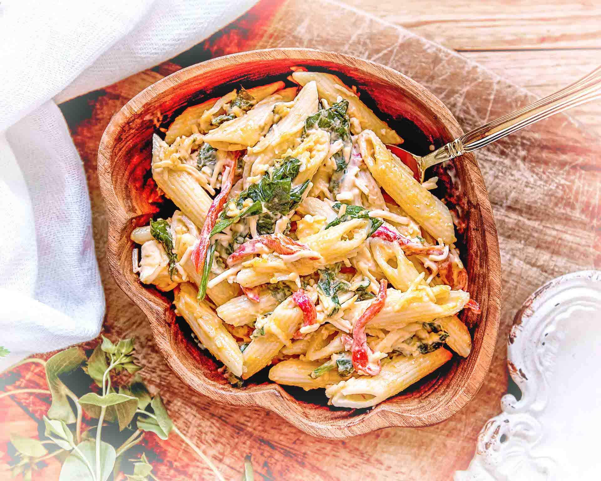 Penne ze szpinakiem w sosie śmietanowym