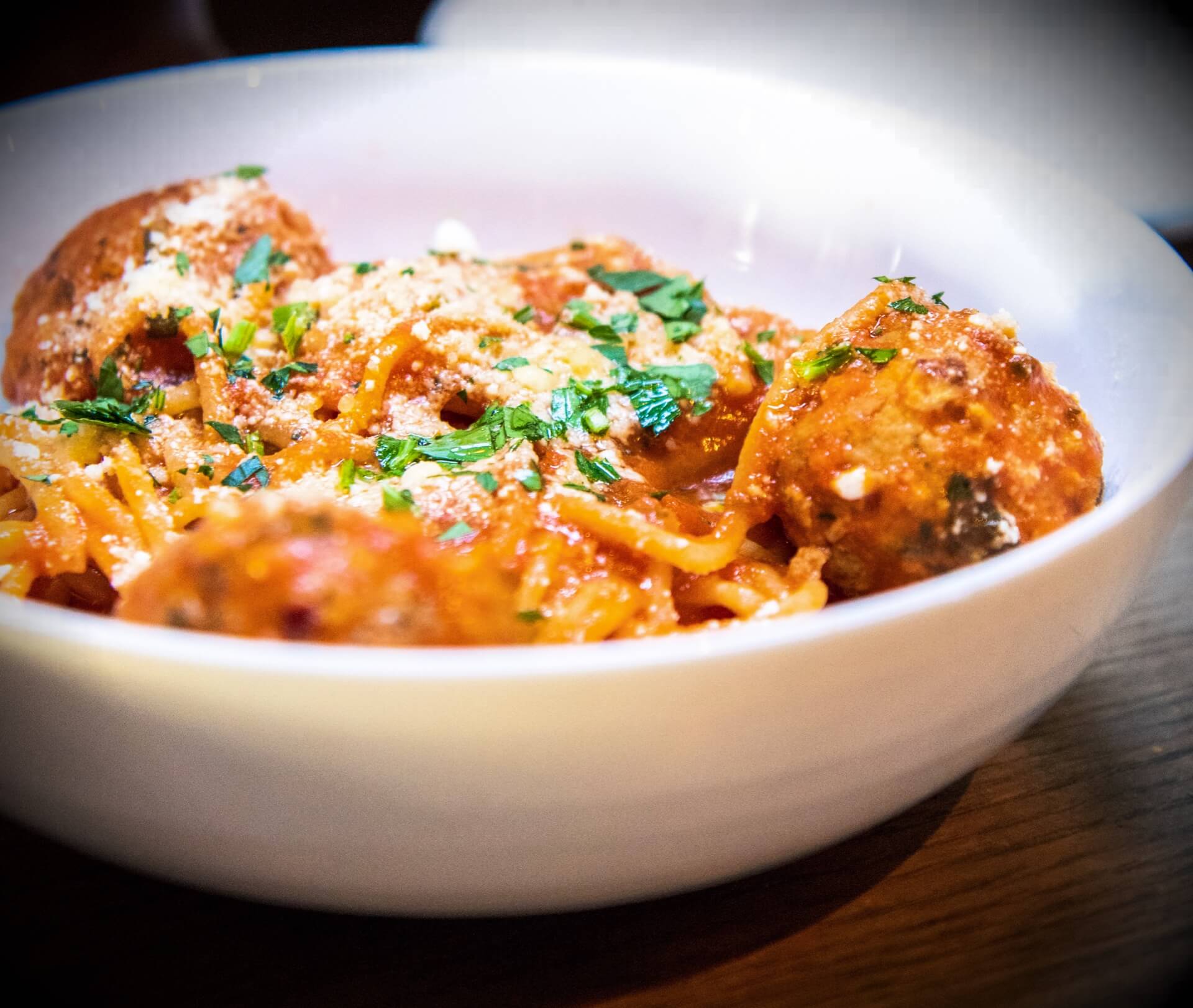 Pulpety wołowe z makaronem