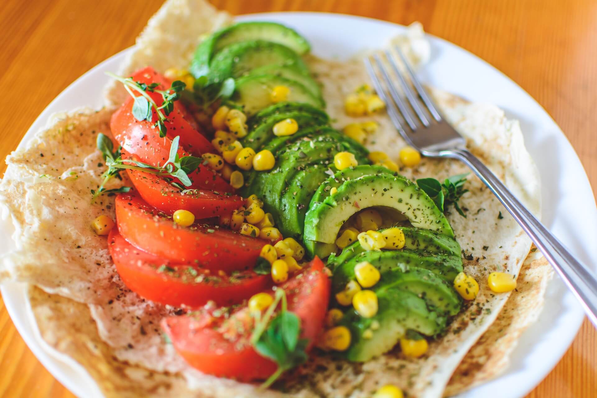 Zdrowa przekąska - tortilla z awokado