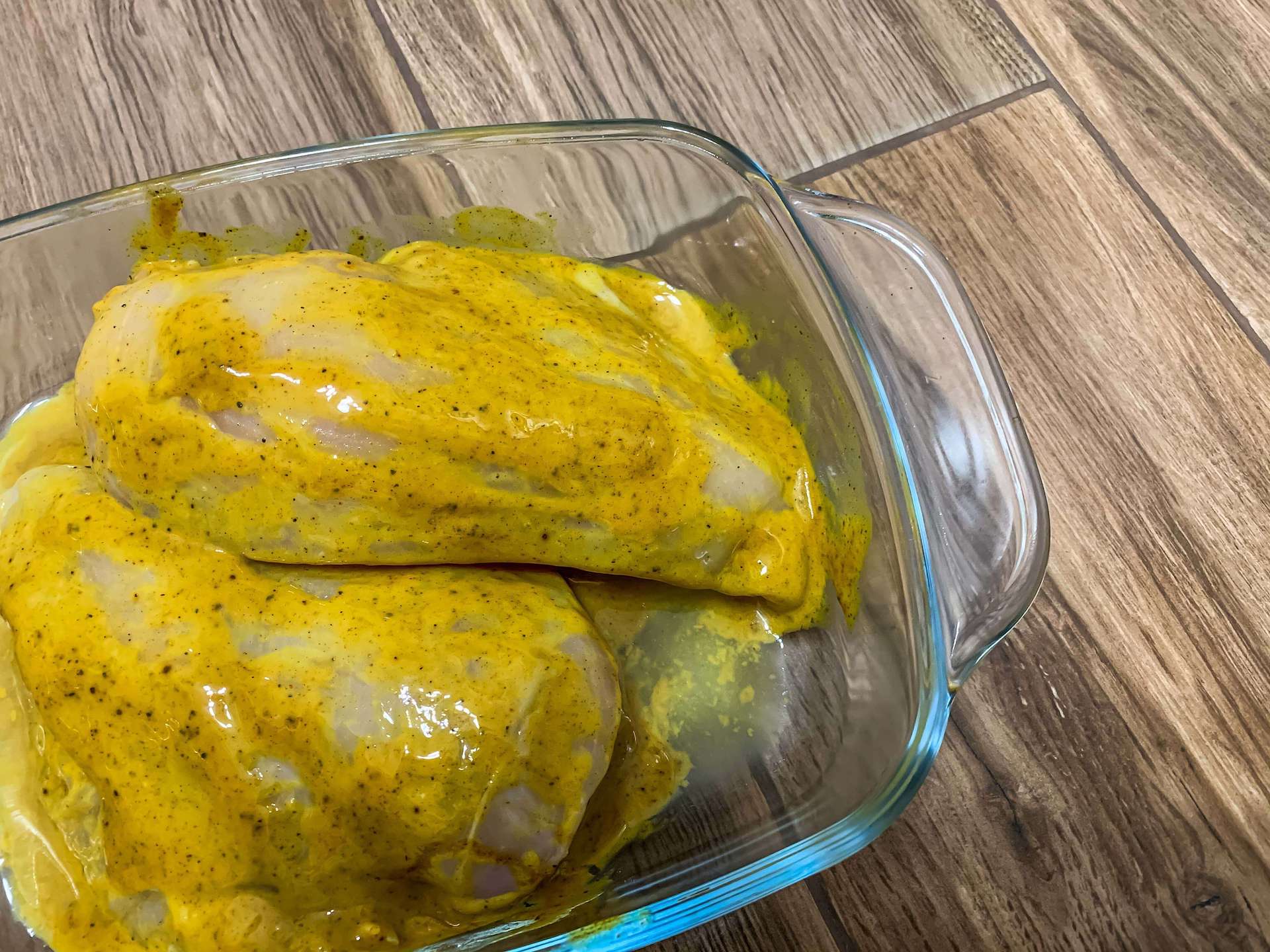 Pierś z kurczaka w musztardowej marynacie