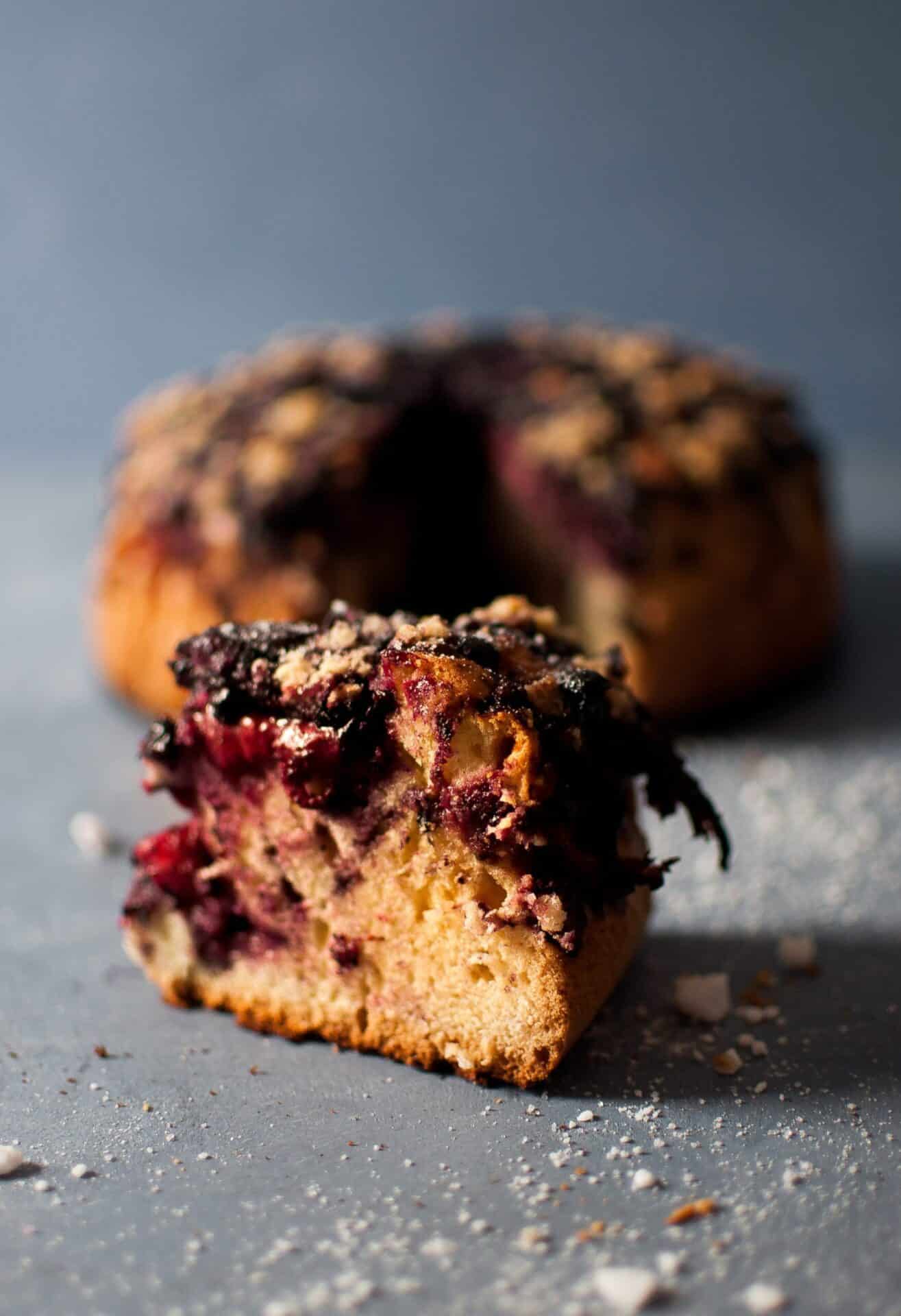 Ciasto jogurtowe ze śliwkami 1 pexels anna wlodarczyk 2451673 scaled