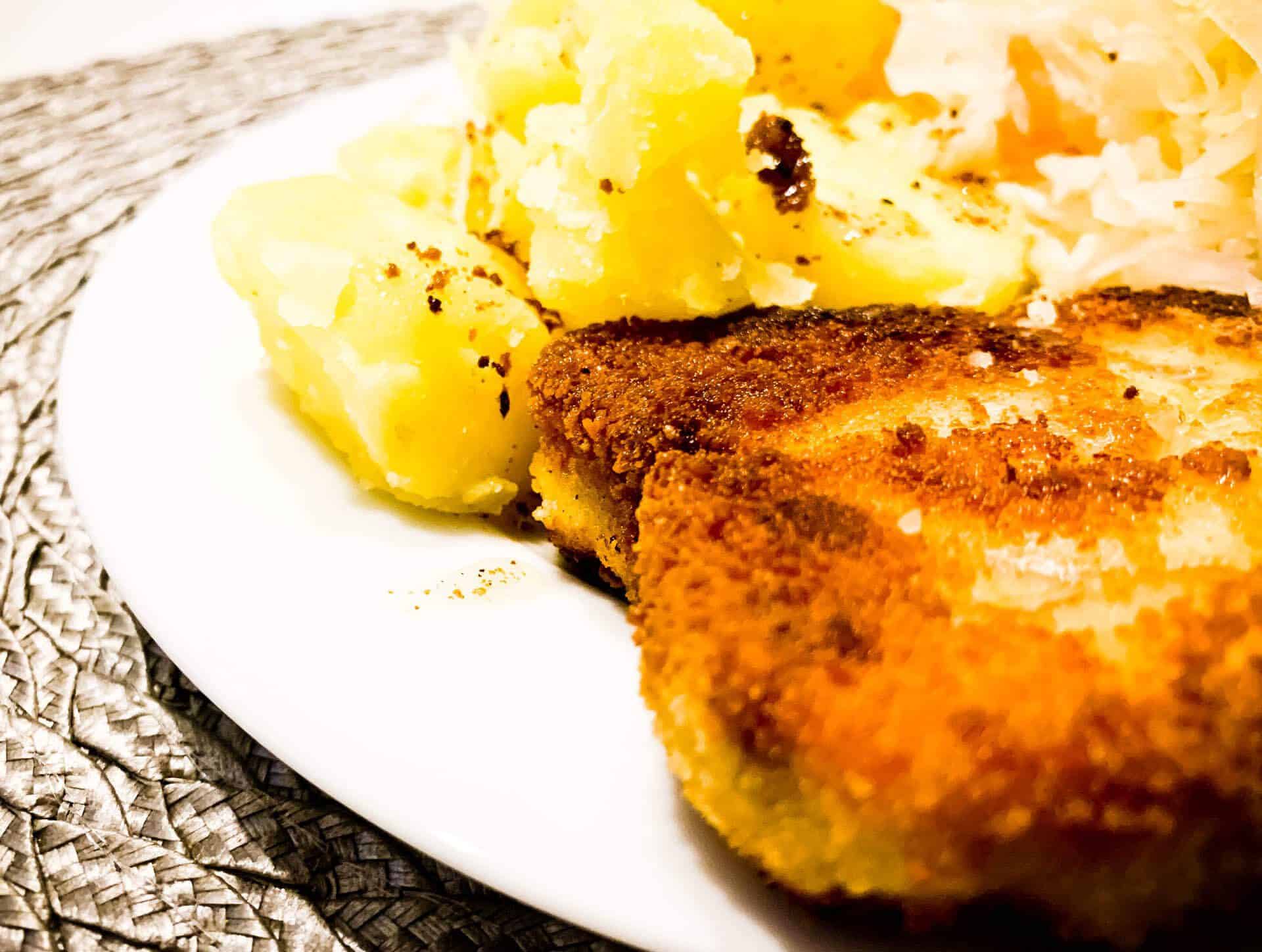 Dawne czasy - kostka rybna, ziemniaczki i kapusta