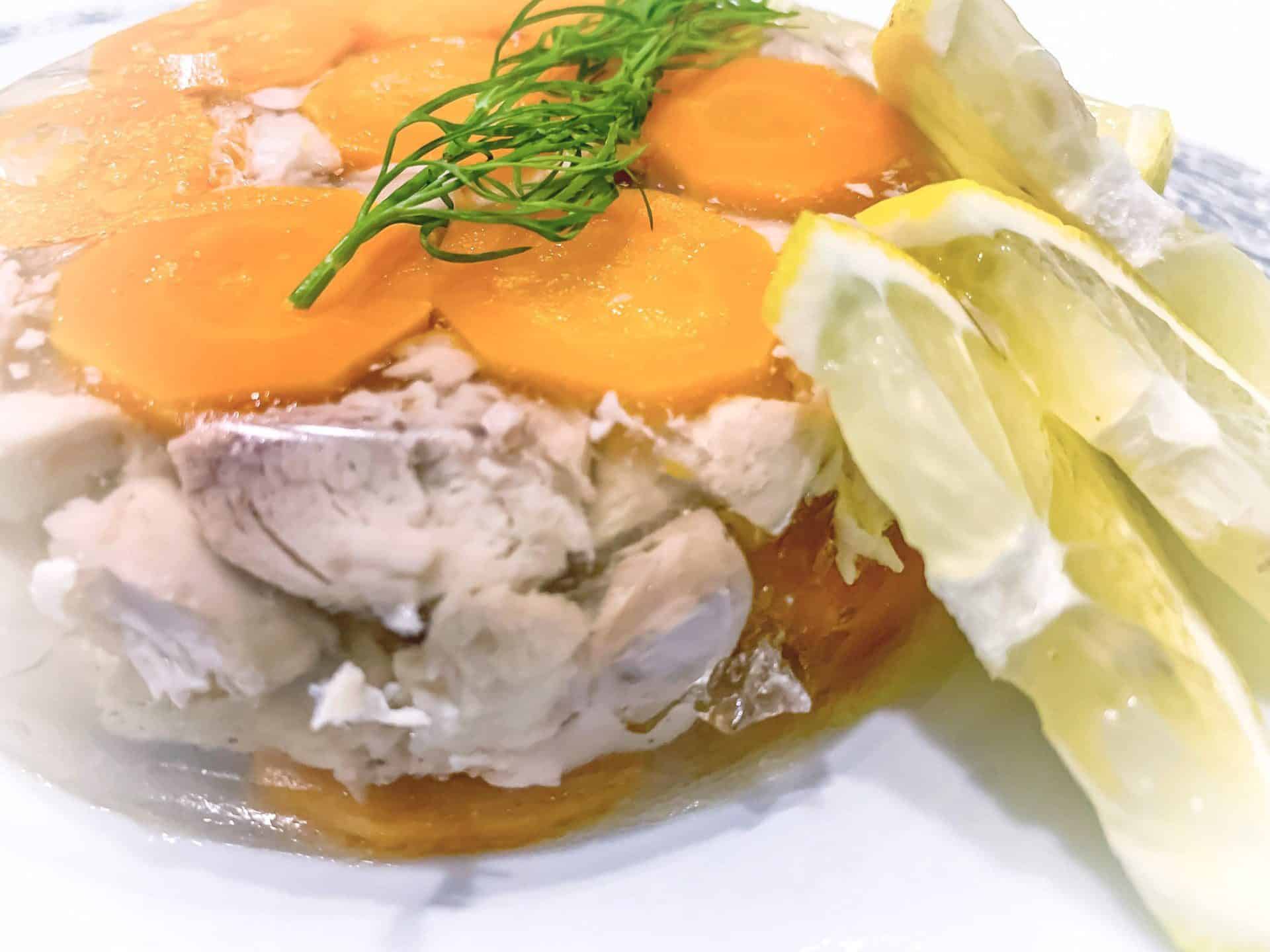 Zimne nóżki z kurczaka