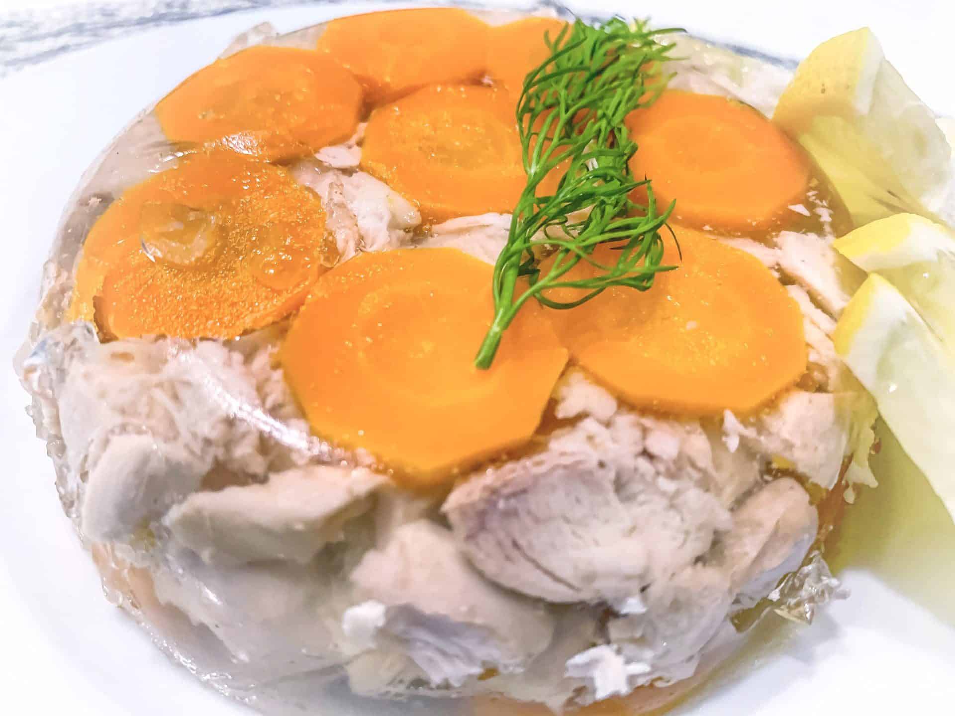 Zimne nóżki z kurczaka