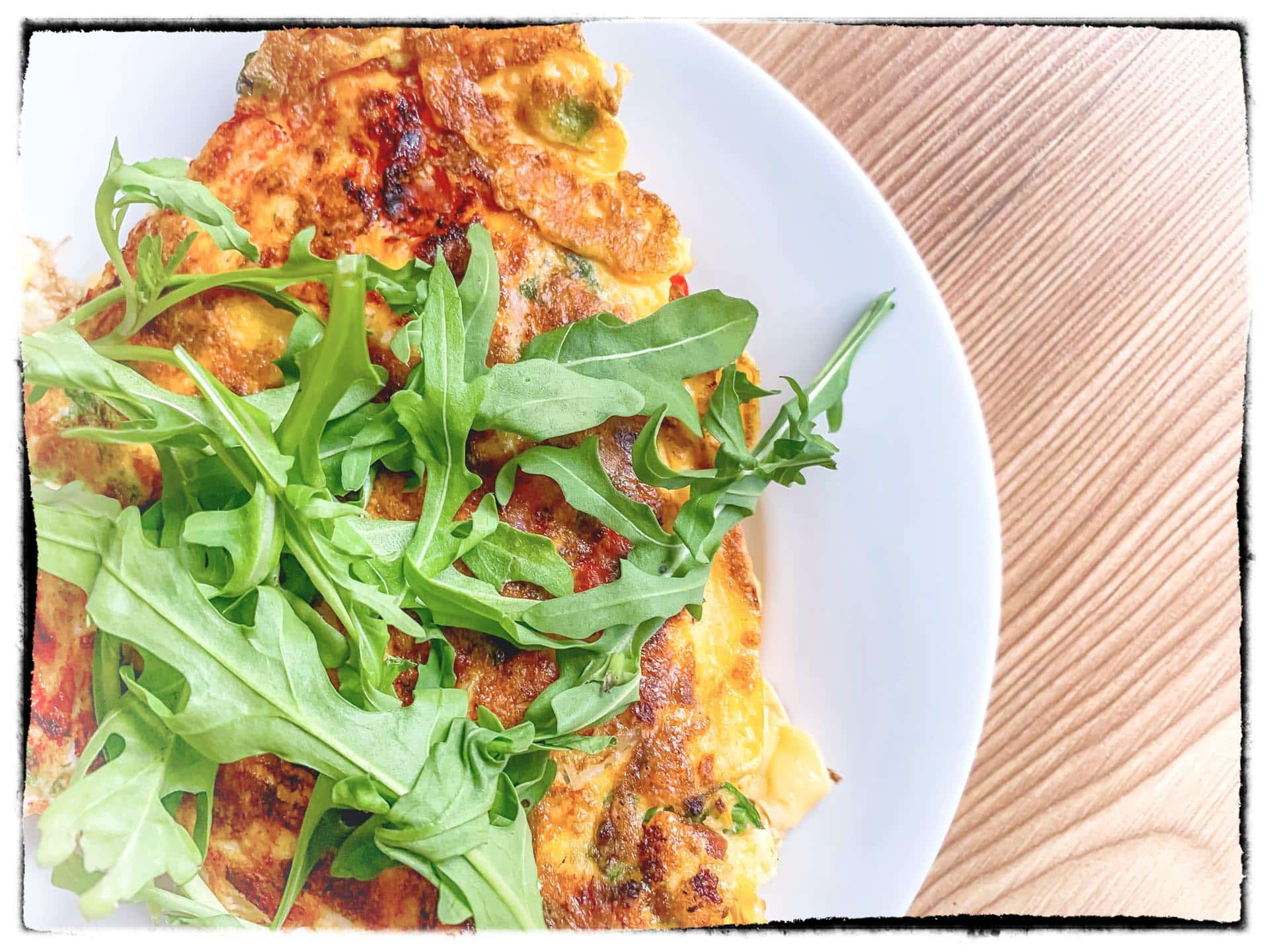 Domowy omlet z papryką i szynką 1 Domowy omlet z papryką i szynką