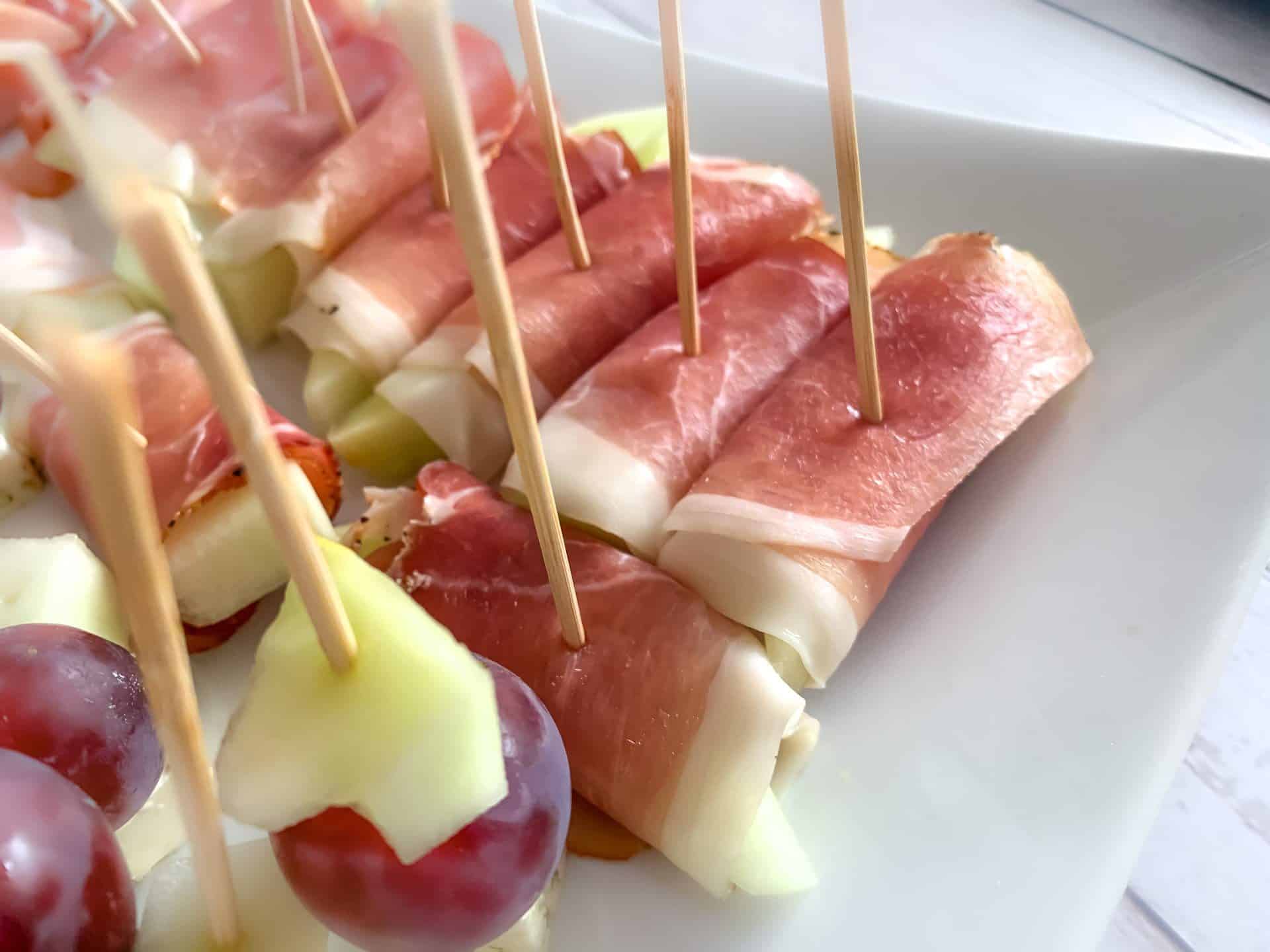 Melon w szynce szwarcwaldzkiej