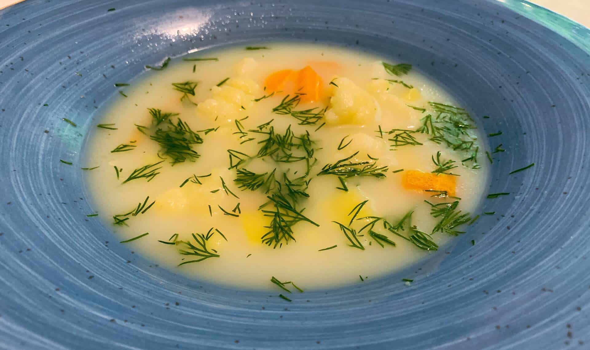 Zupa kalafiorowa z ziemniakami i marchewką 1 Zupa kalafiorowa z ziemniakami i marchewką