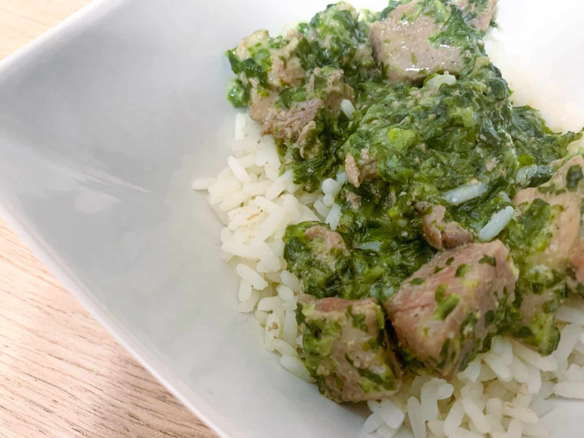 Ryż z kurczakiem w sosie szpinakowym