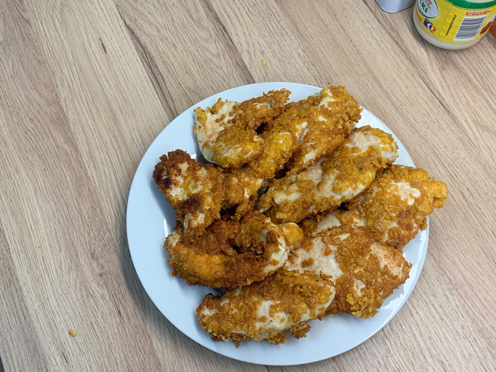 Piersi z kurczaka w płatkach kukurydzianych