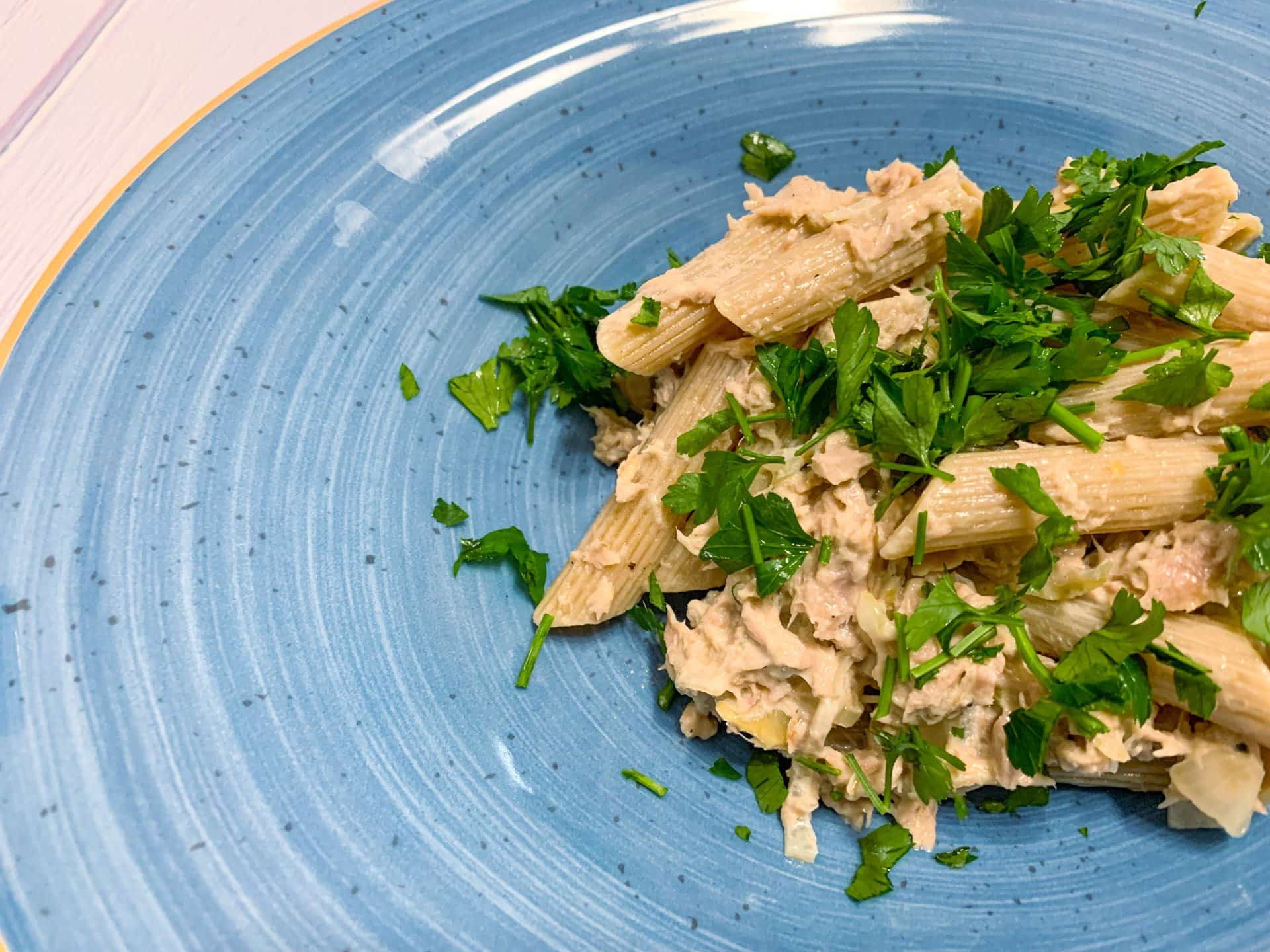 Makaron razowy z tuńczykiem