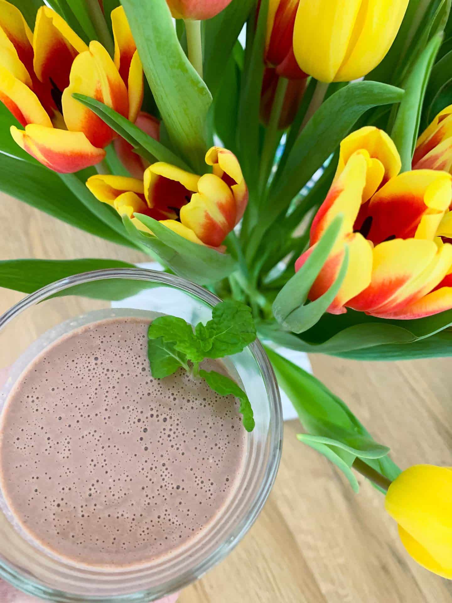 Koktajl bananowy z masłem orzechowym