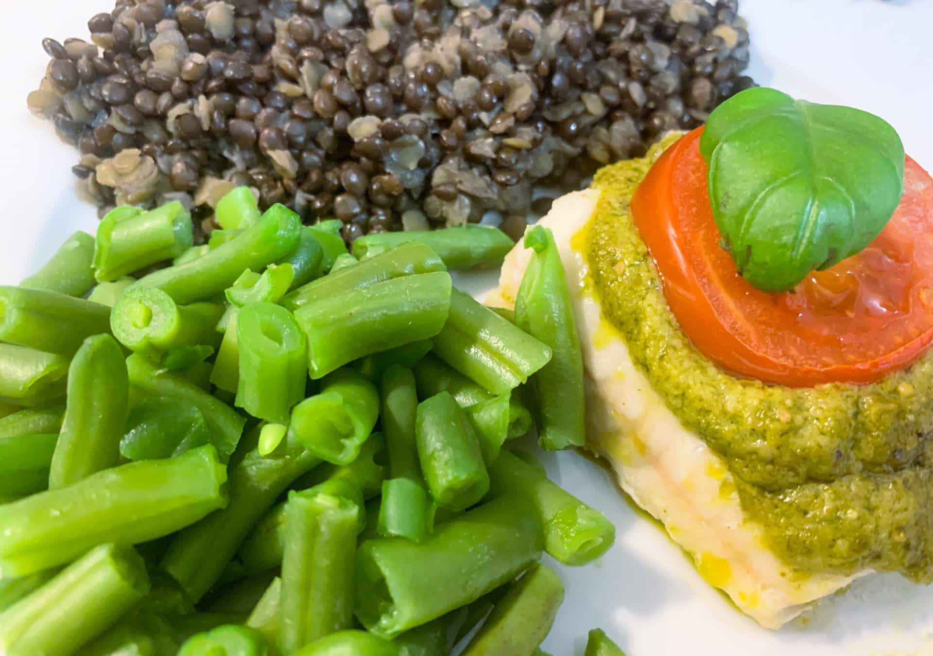Filet z zębacza z pesto i czarną soczewicą 1 Filet z zębacza z pesto i czarną soczewicą