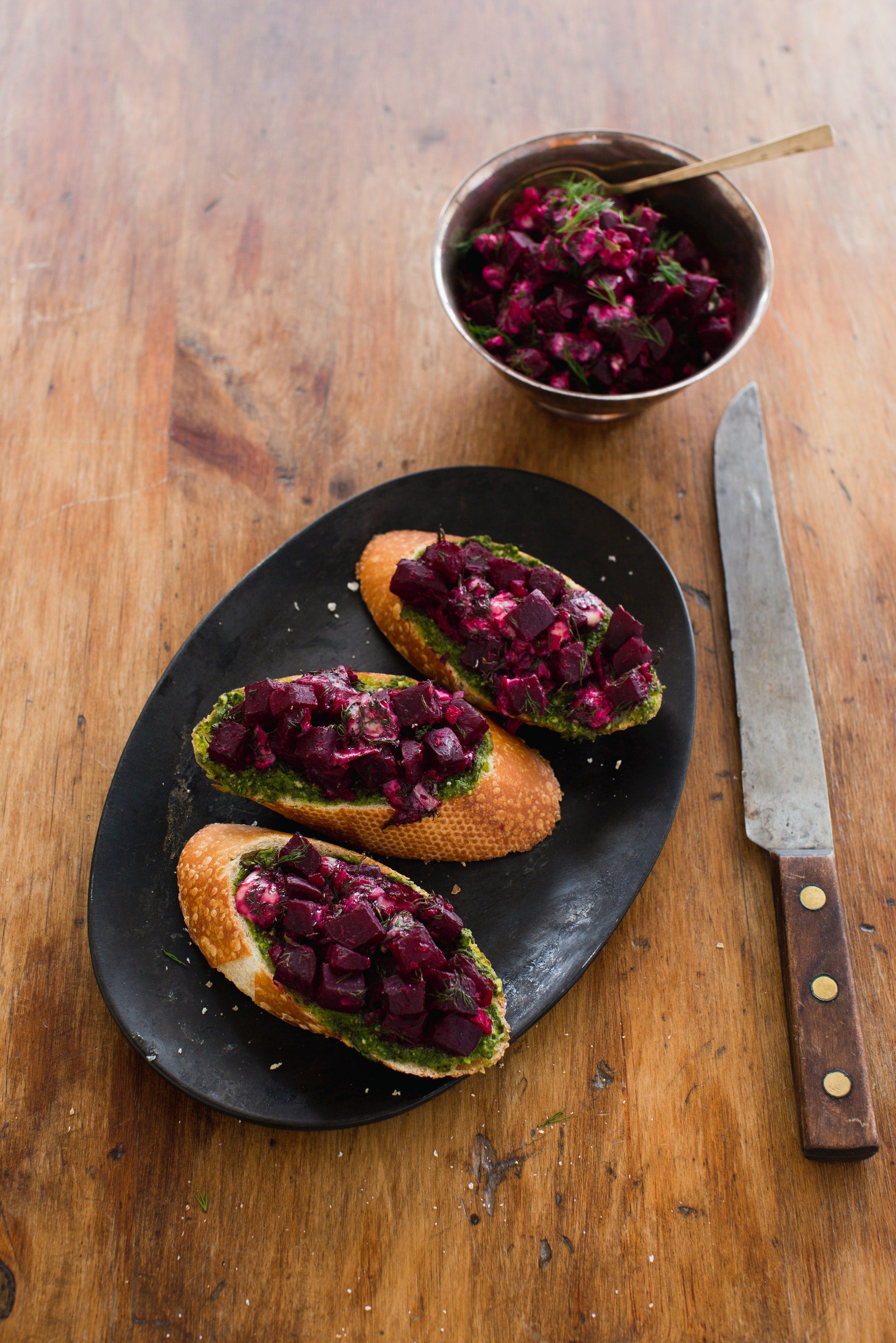 Bagietka z pesto oraz kiszonymi burakami 1 "<yoastmark
