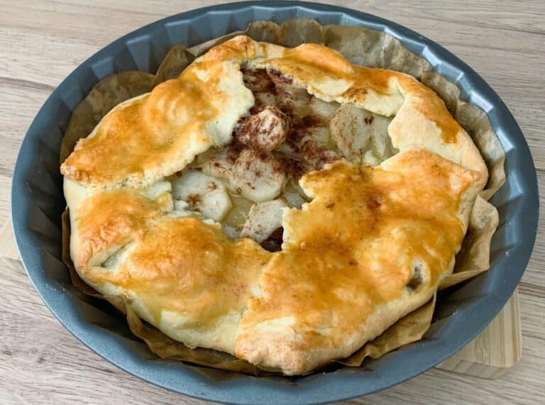 Tarta gruszkowa na kruchym spodzie