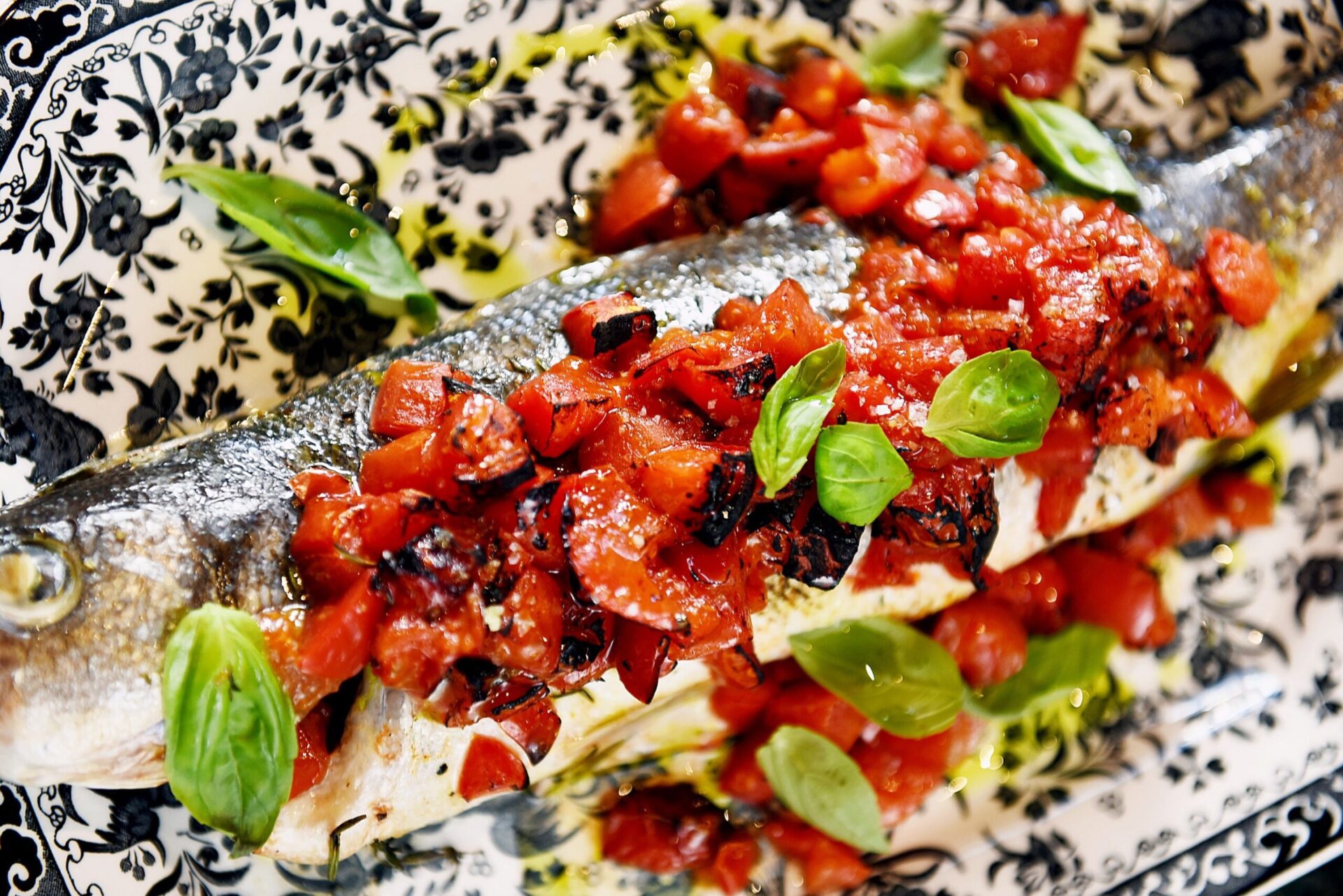 Pieczony pstrąg w pomidorach w 20 minut 1 Pieczony pstrąg w pomidorach