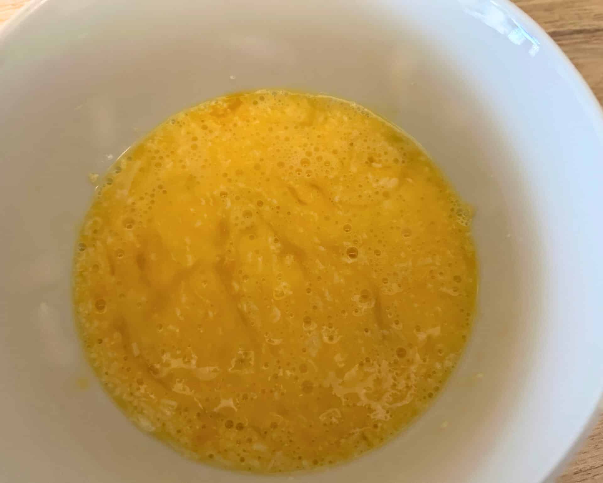 Spaghetti carbonara 2 Roztrzepane jajka - carbonara