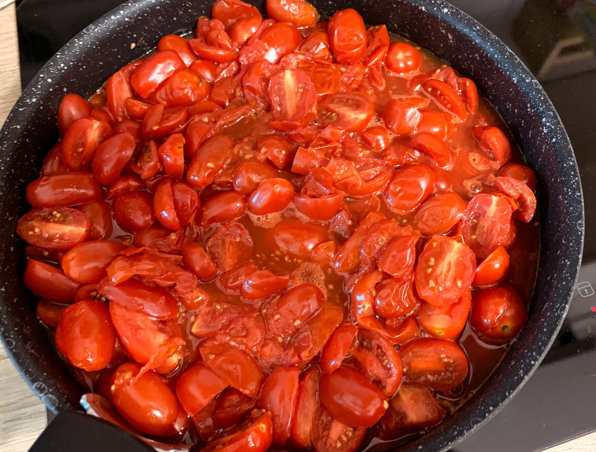 Przecier pomidorowy - duszenie pomidorów