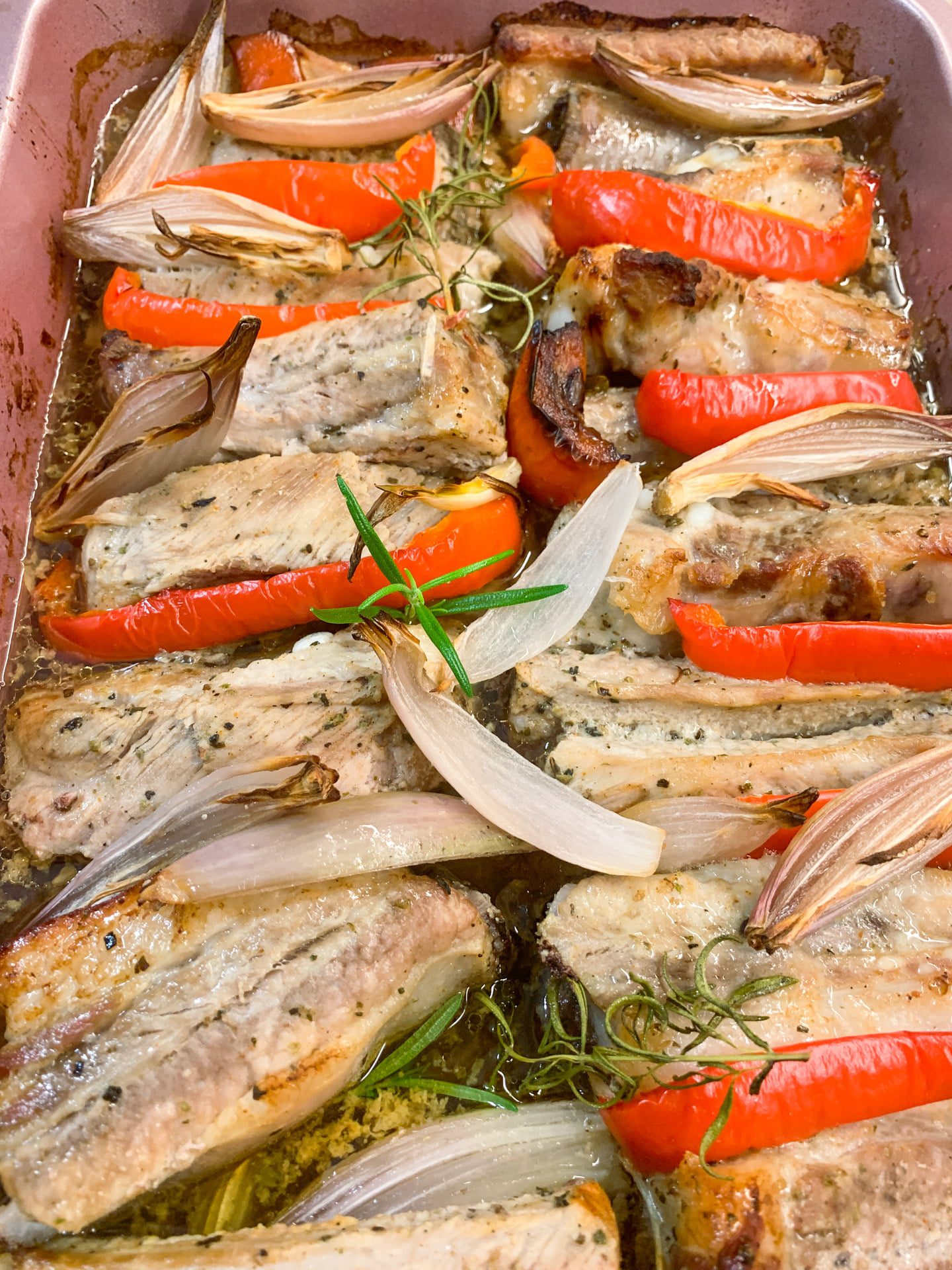 Żeberka pieczone w piwie