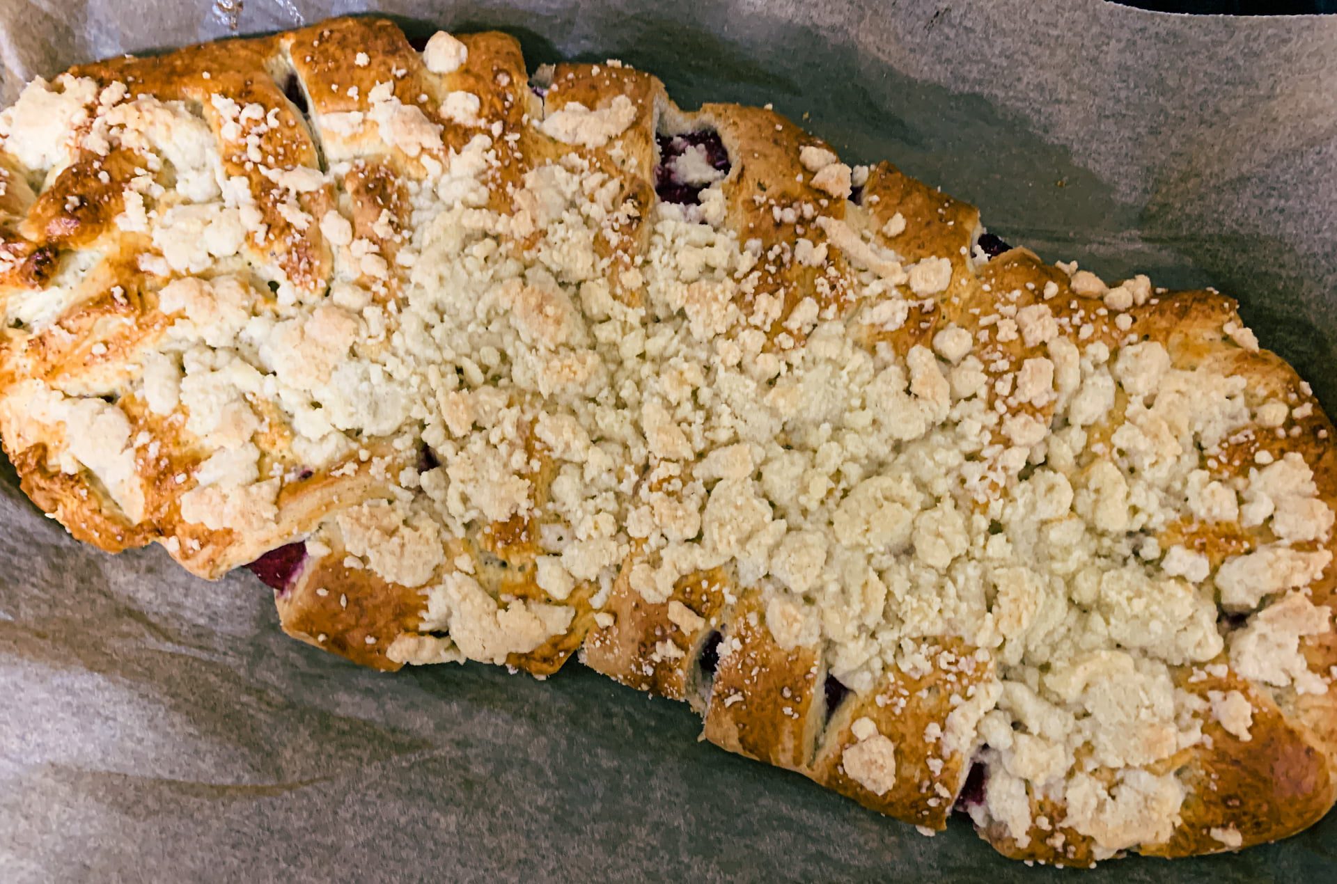 Strucla ze śliwkami