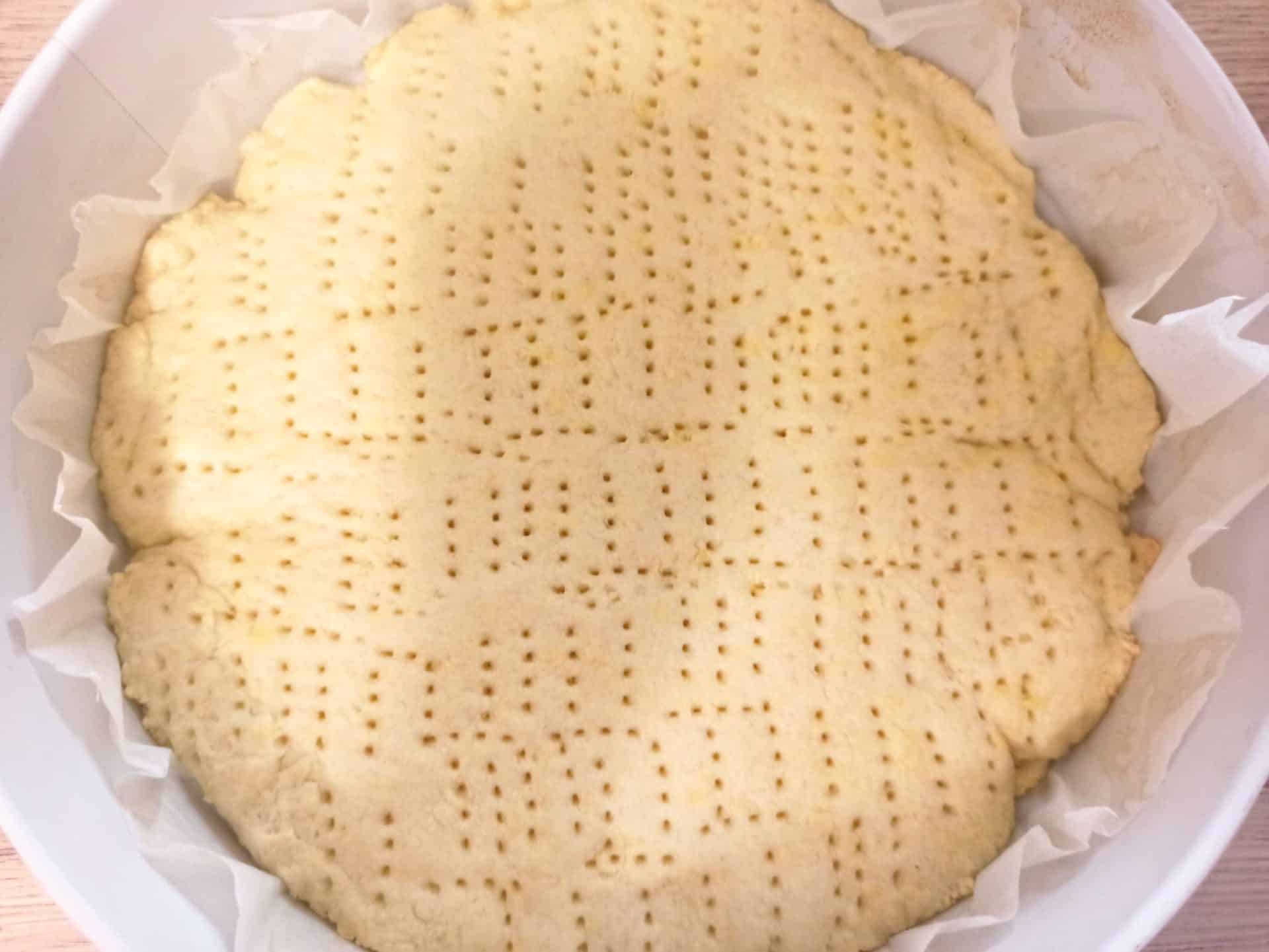 Sernik słony karmel