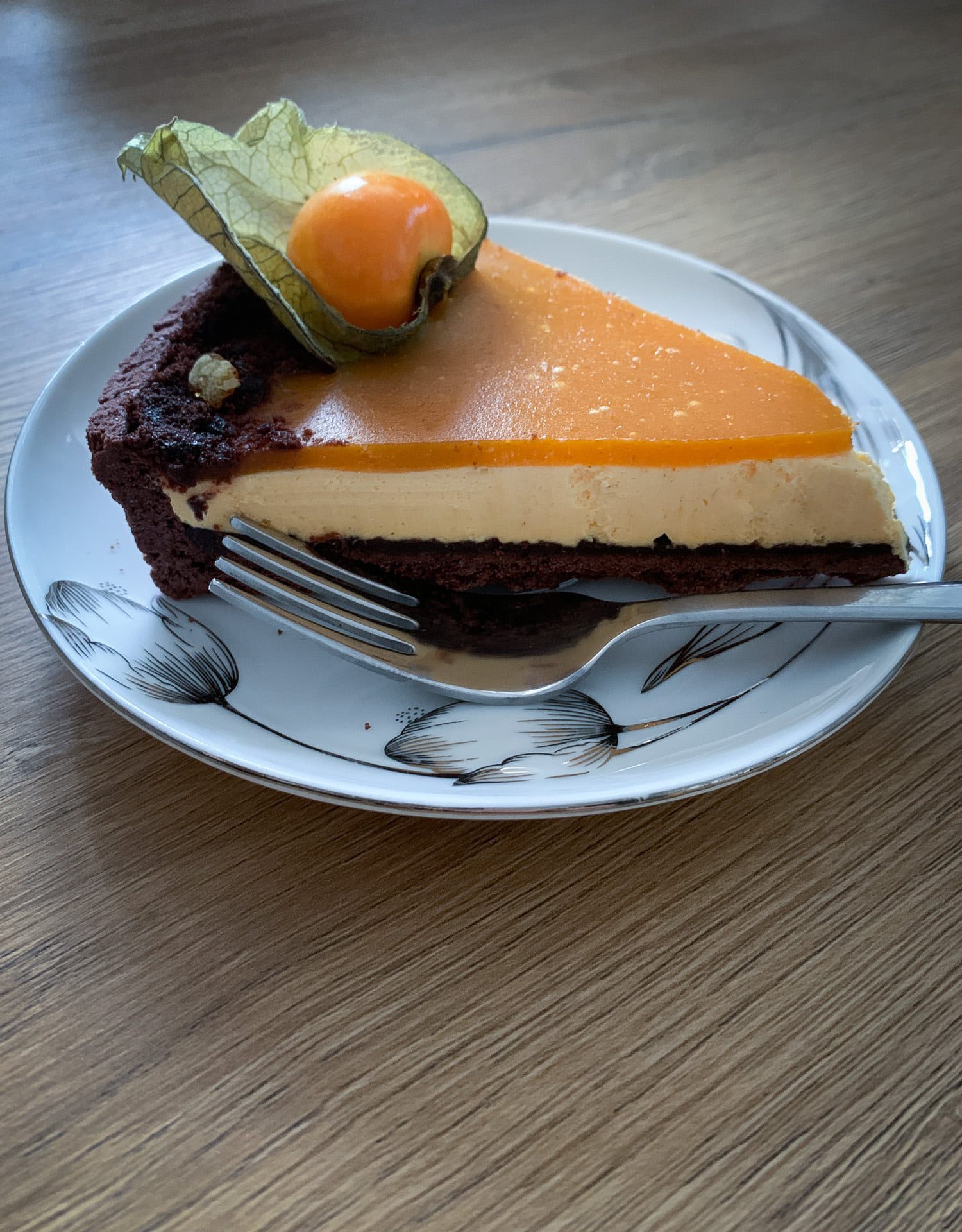 Tarta czekoladowa z kremem pomarańczowym