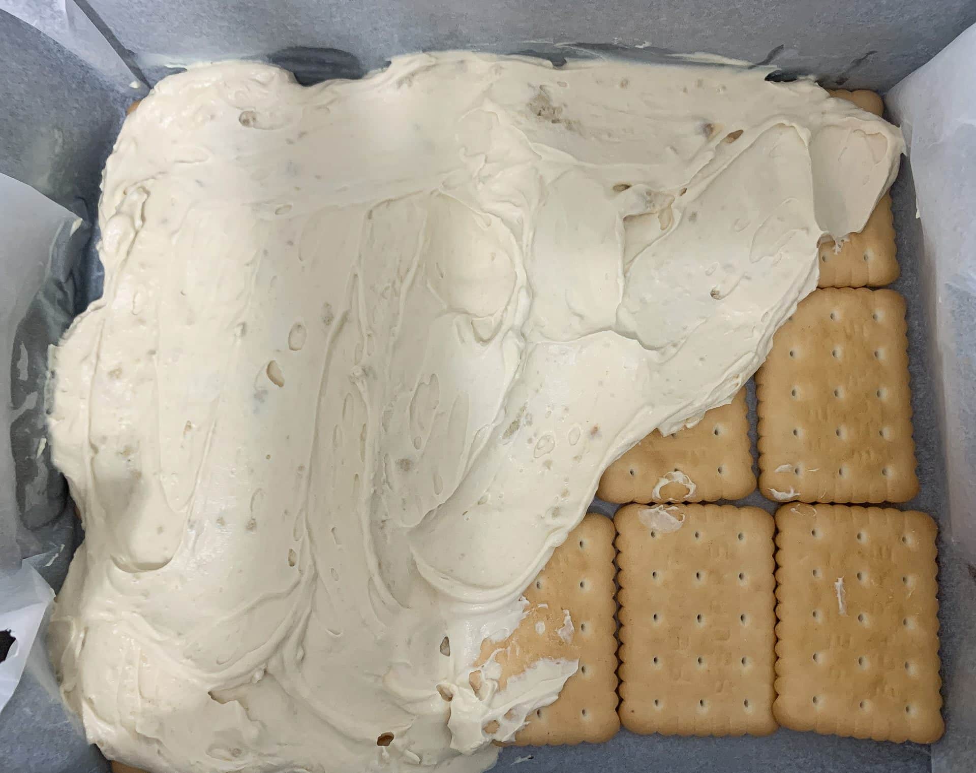 Ciasto z chałwą bez pieczenia