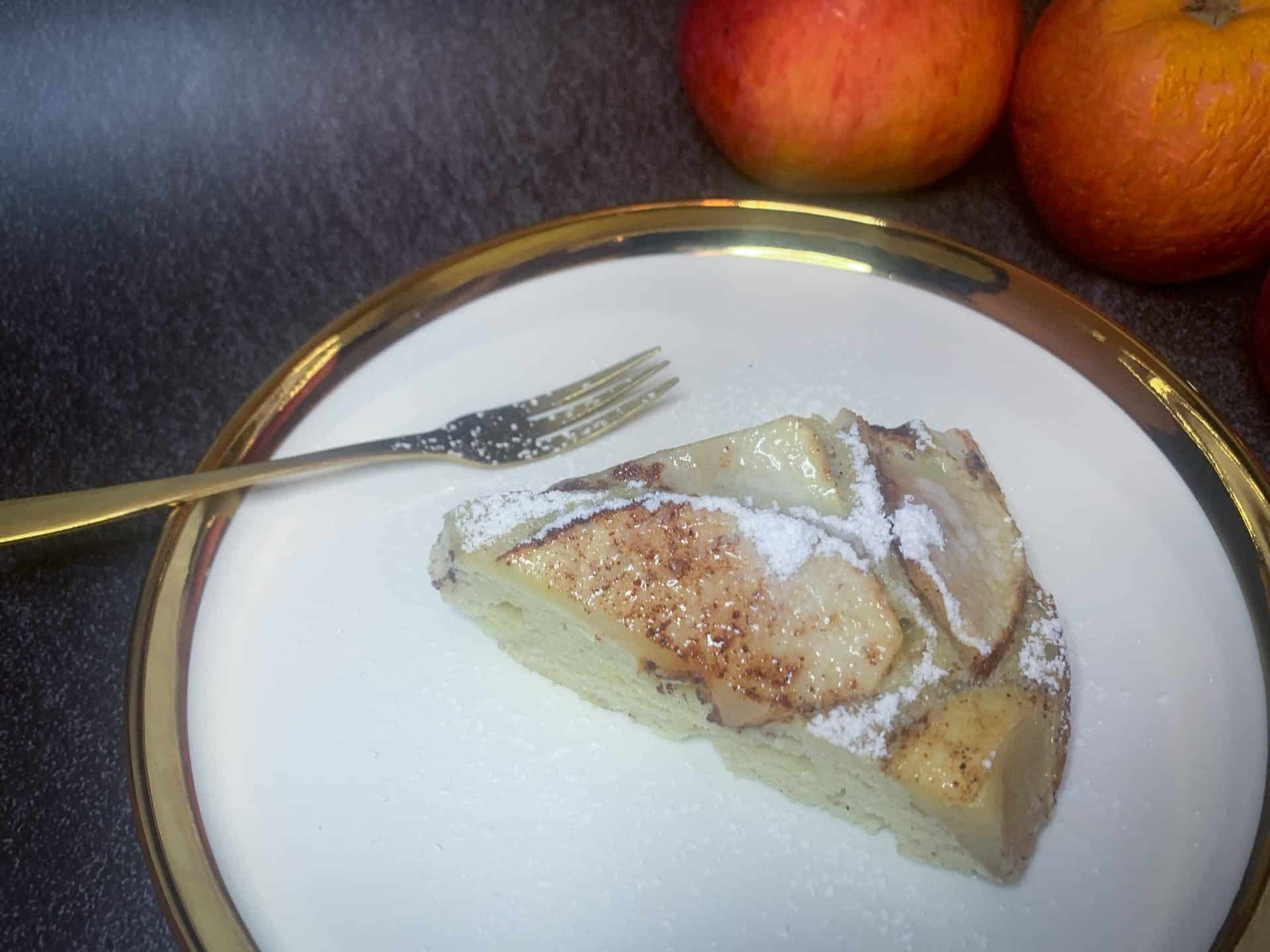 Bezglutenowe ciasto kokosowe z jabłkami