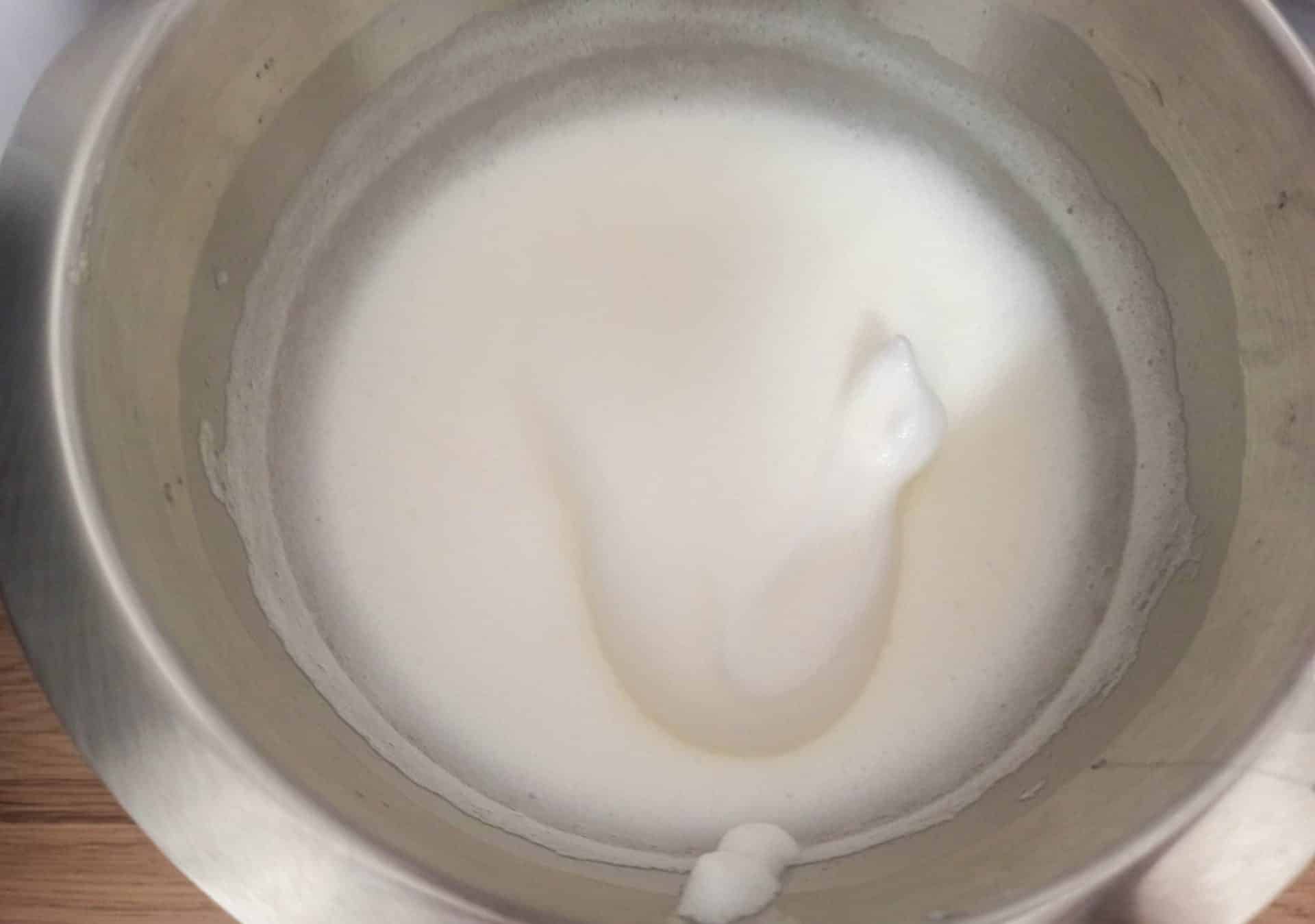 Bezglutenowe ciasto kokosowe z jabłkami