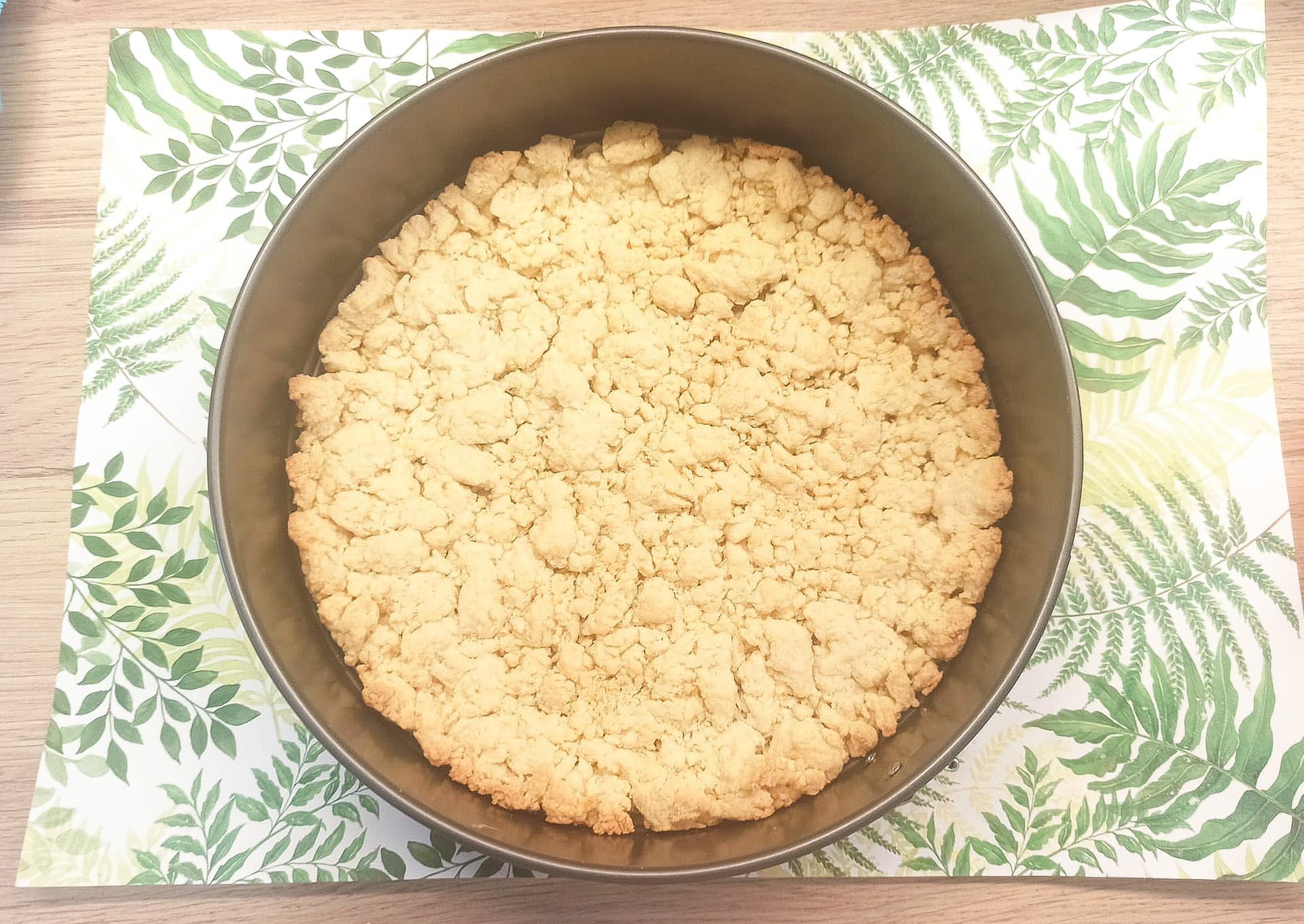 Ciasto serowe z rabarbarem