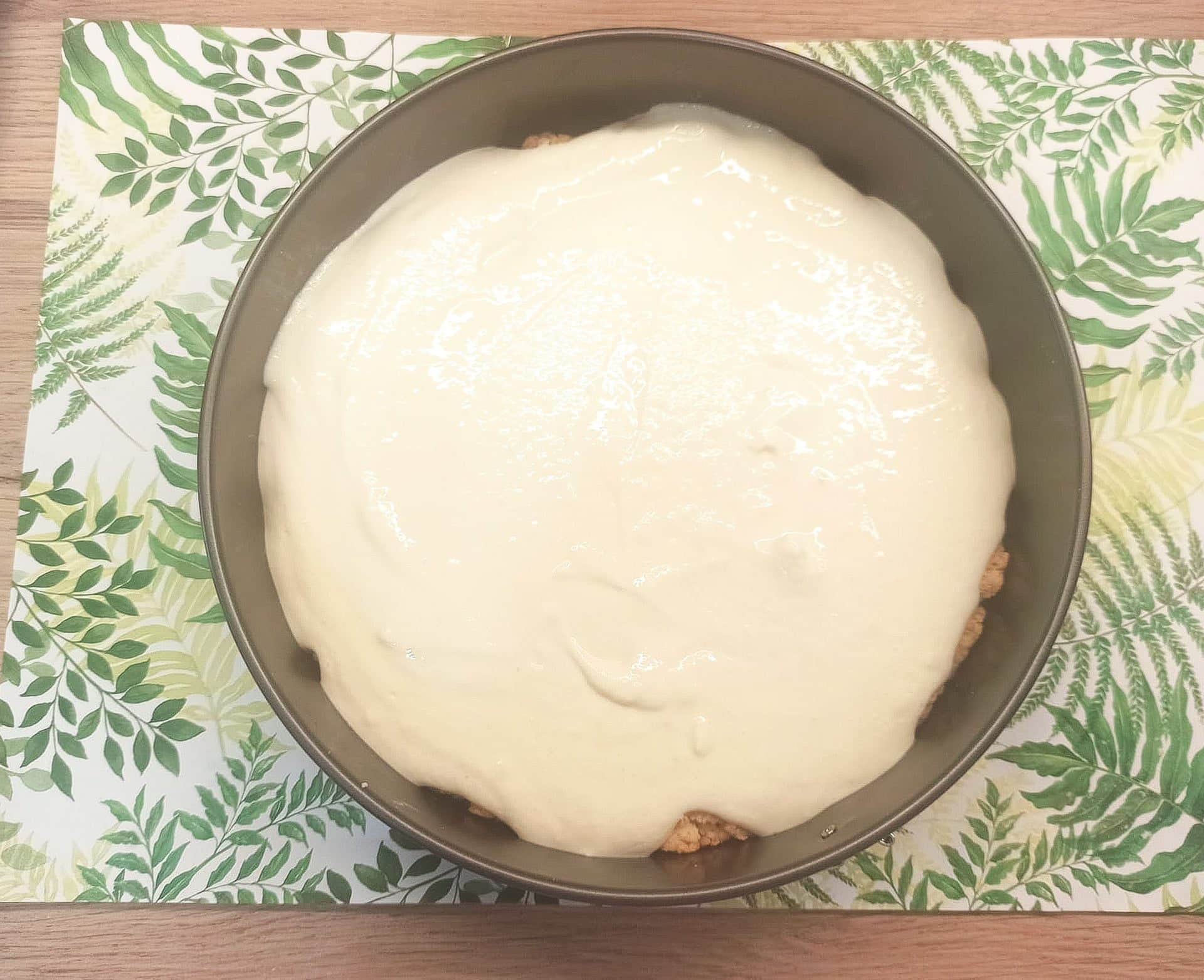 Ciasto serowe z rabarbarem