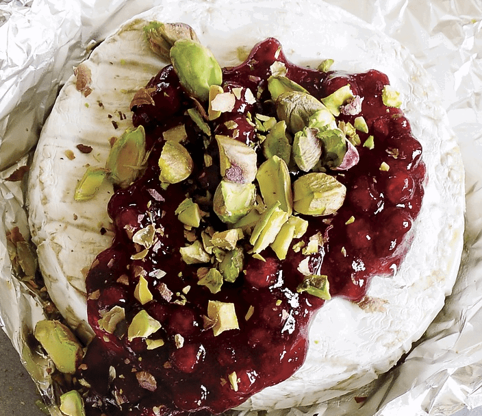 camembert z żurawiną 