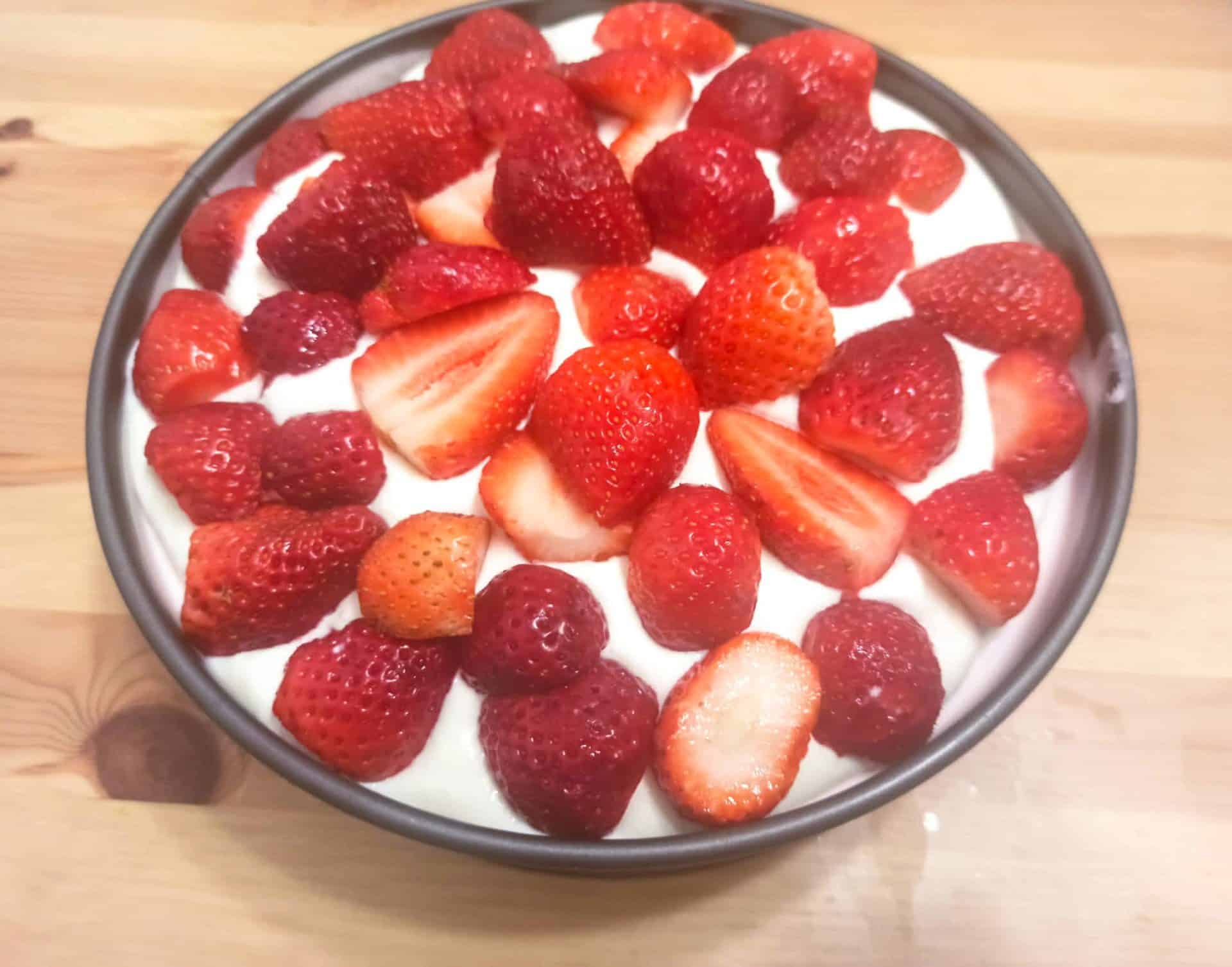 Ciasto truskawkowe ptasie mleczko