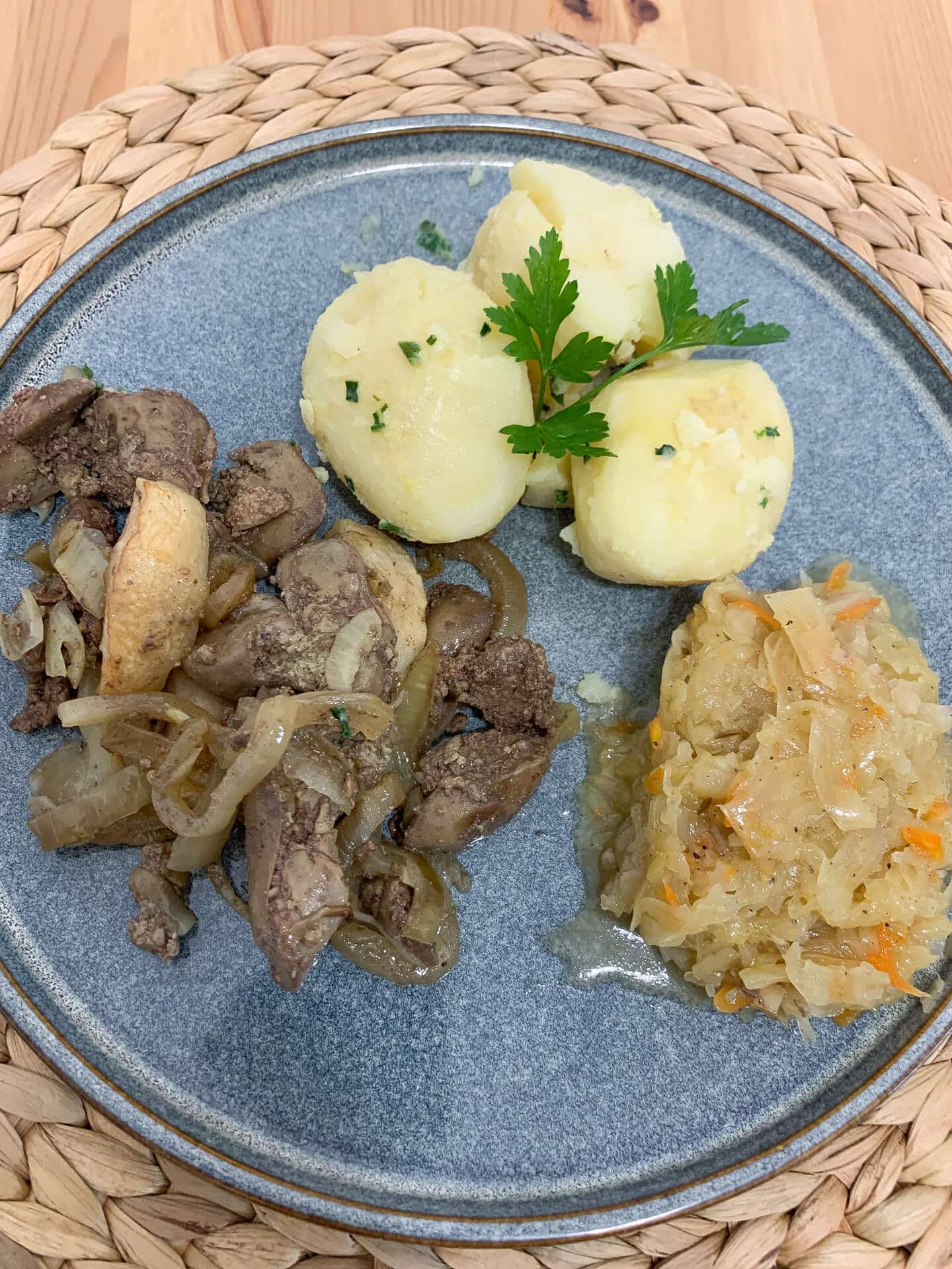 Catering dietetyczny: dlaczego warto skorzystać z niego w dzisiejszych czasach?