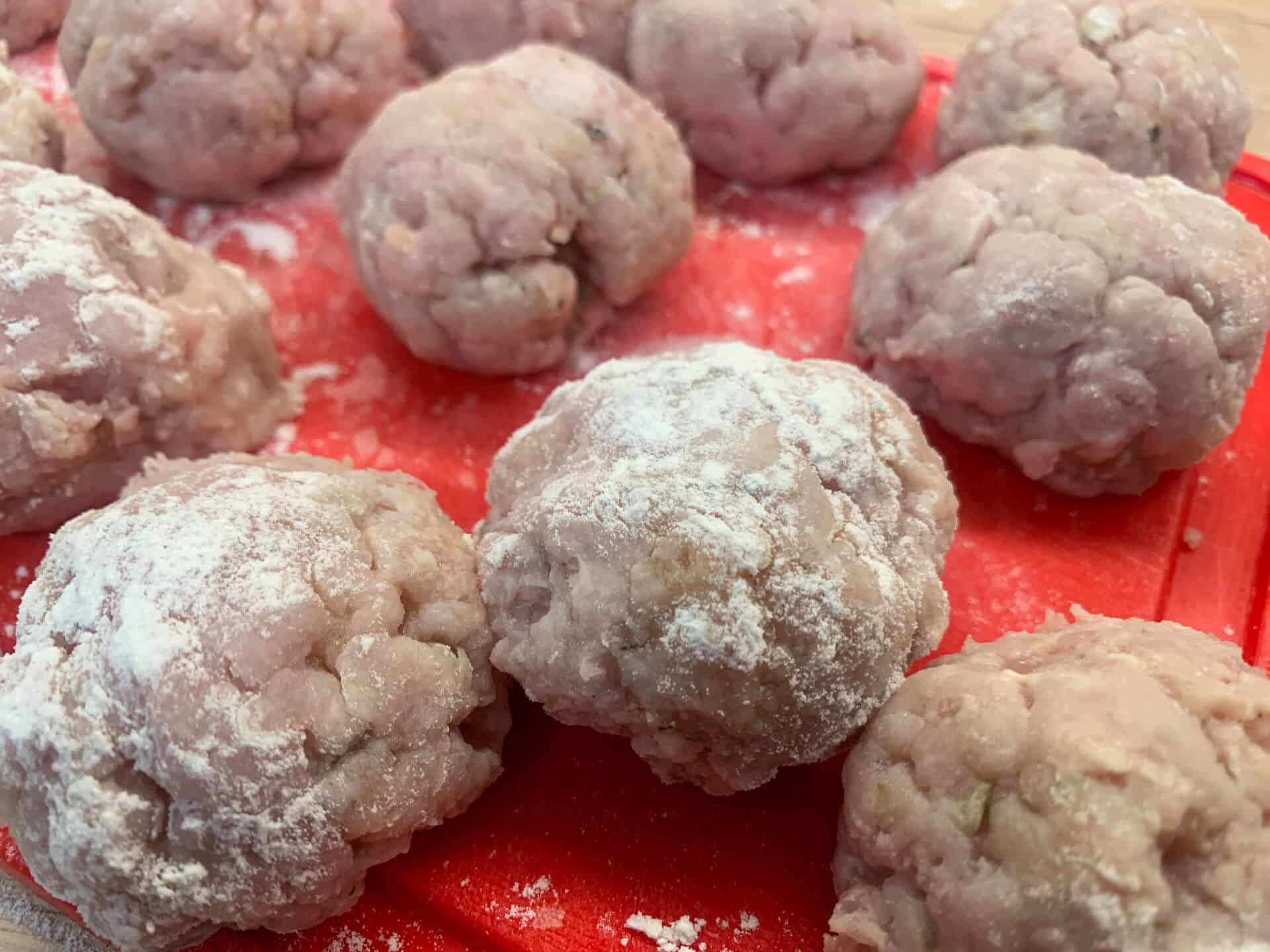 Pulpety w sosie pomidorowym