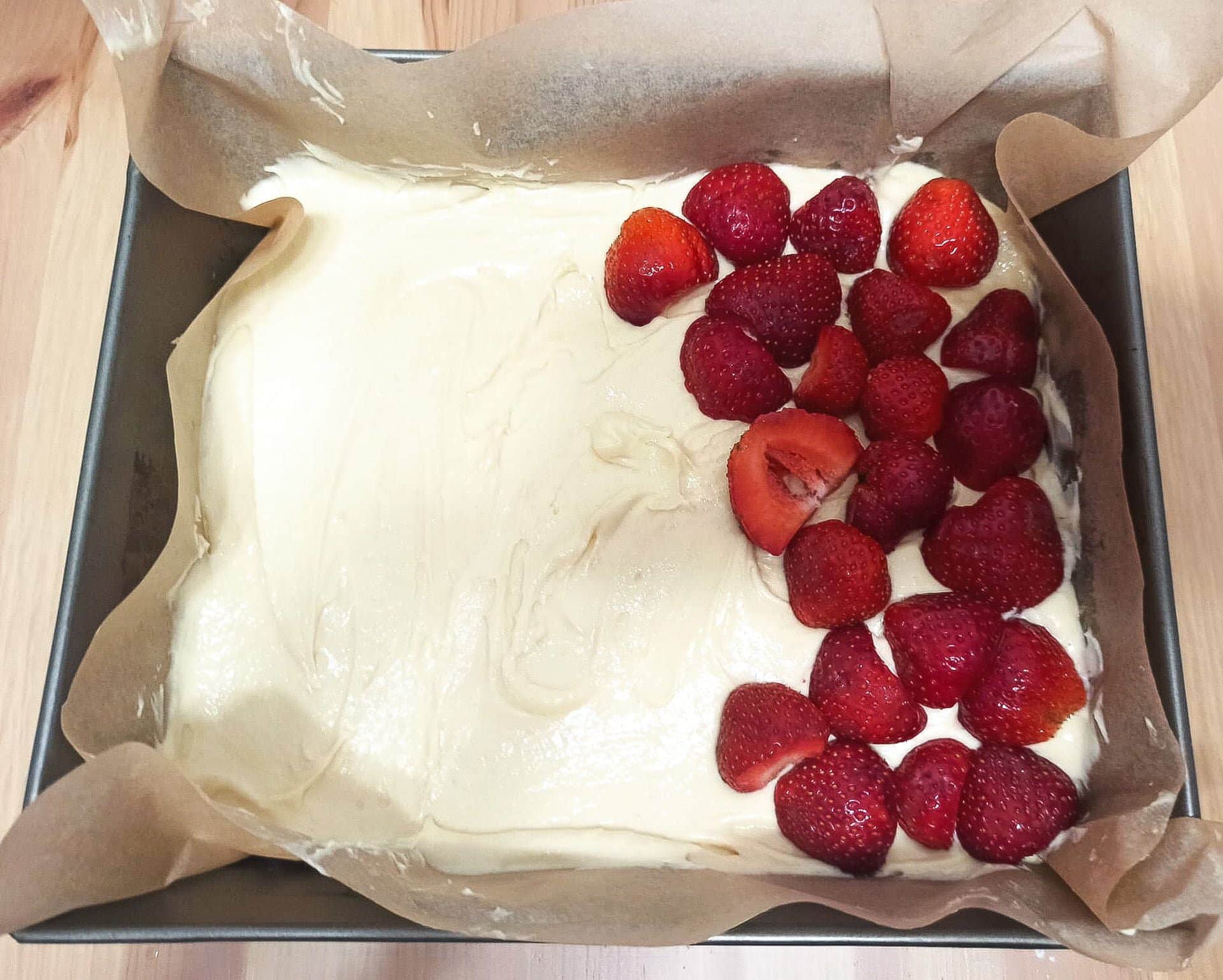 Ciasto ucierane z truskawkami