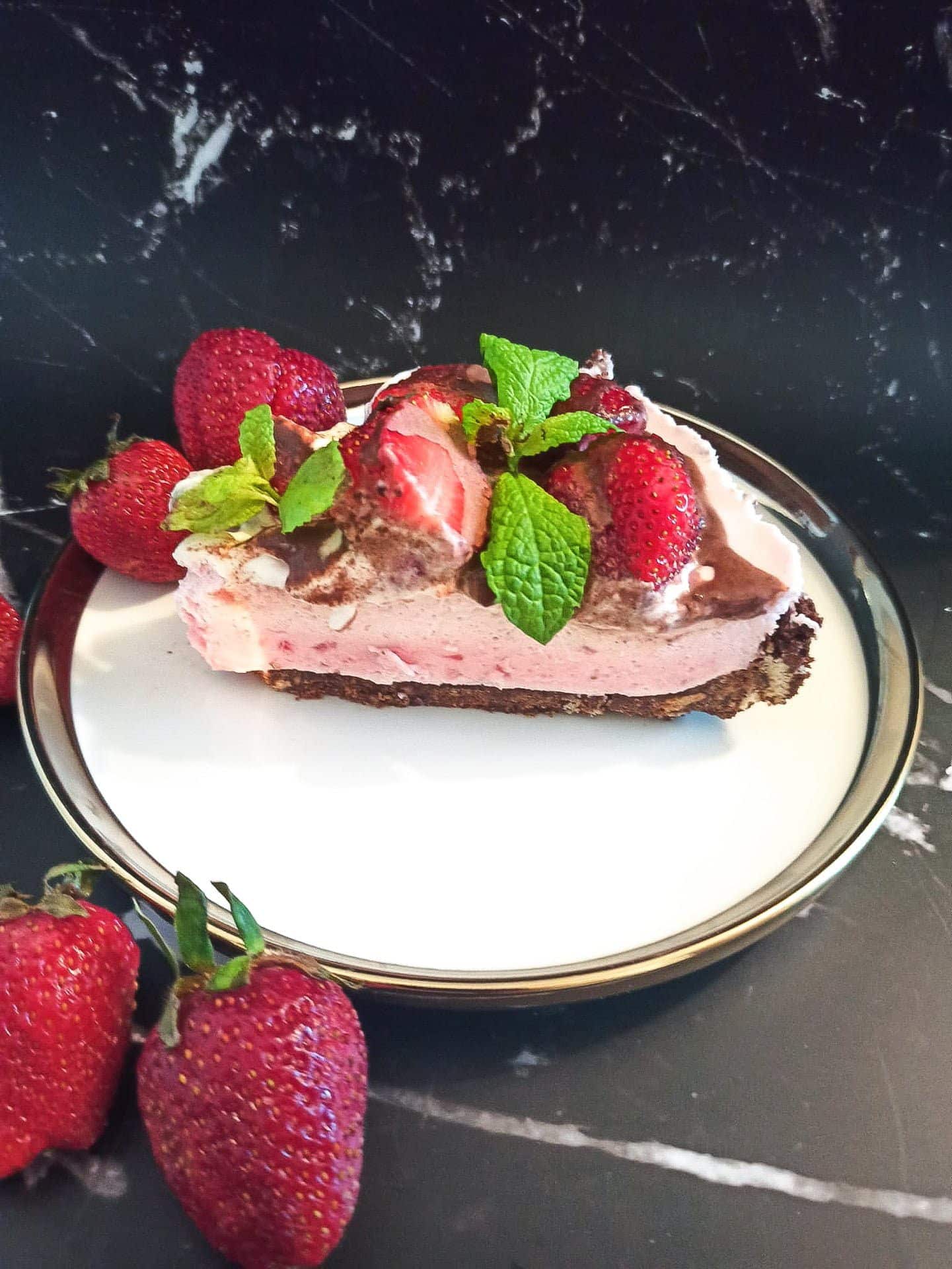 Ciasto truskawkowe ptasie mleczko