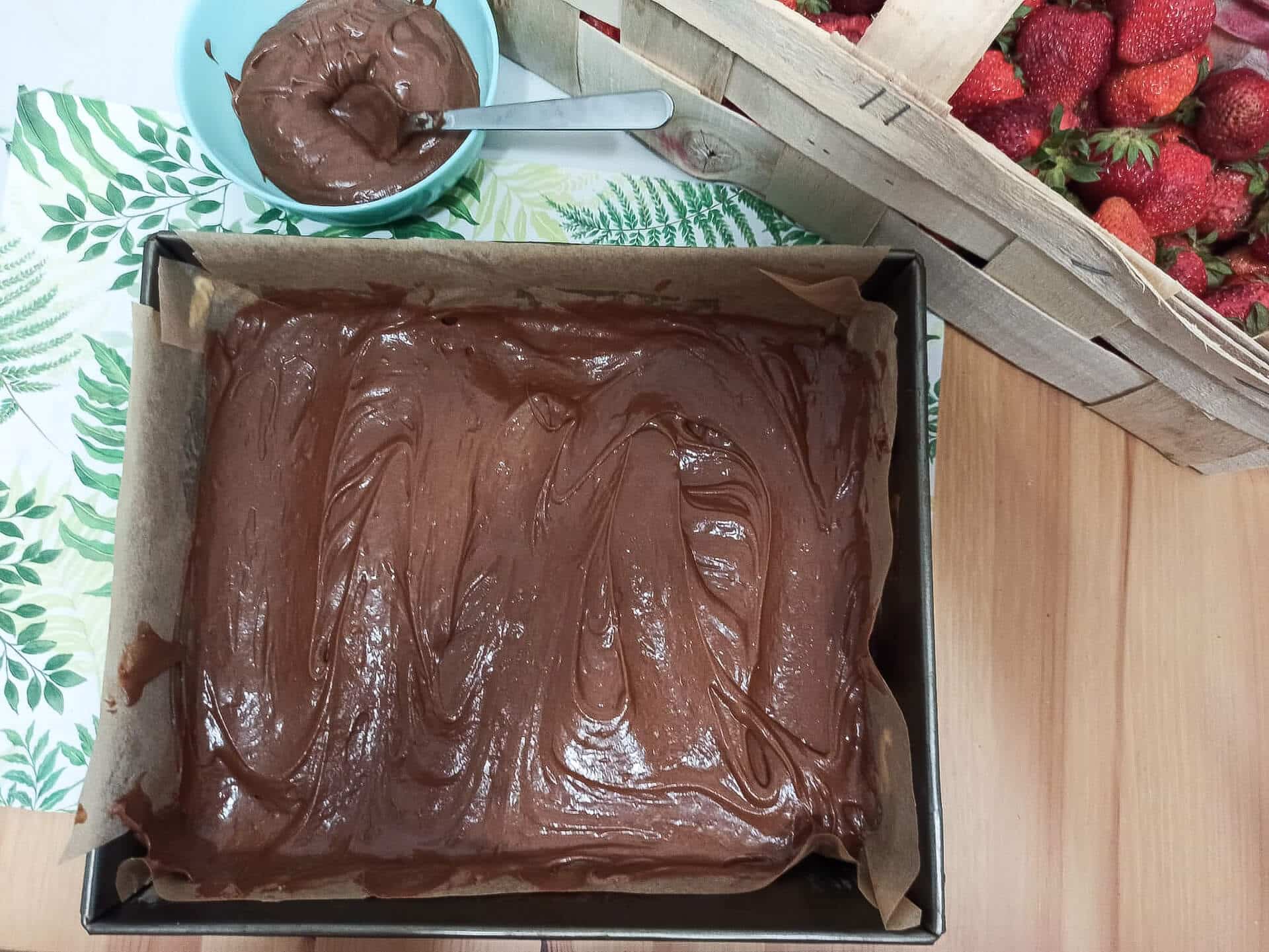 Sernikobrownie z truskawkami