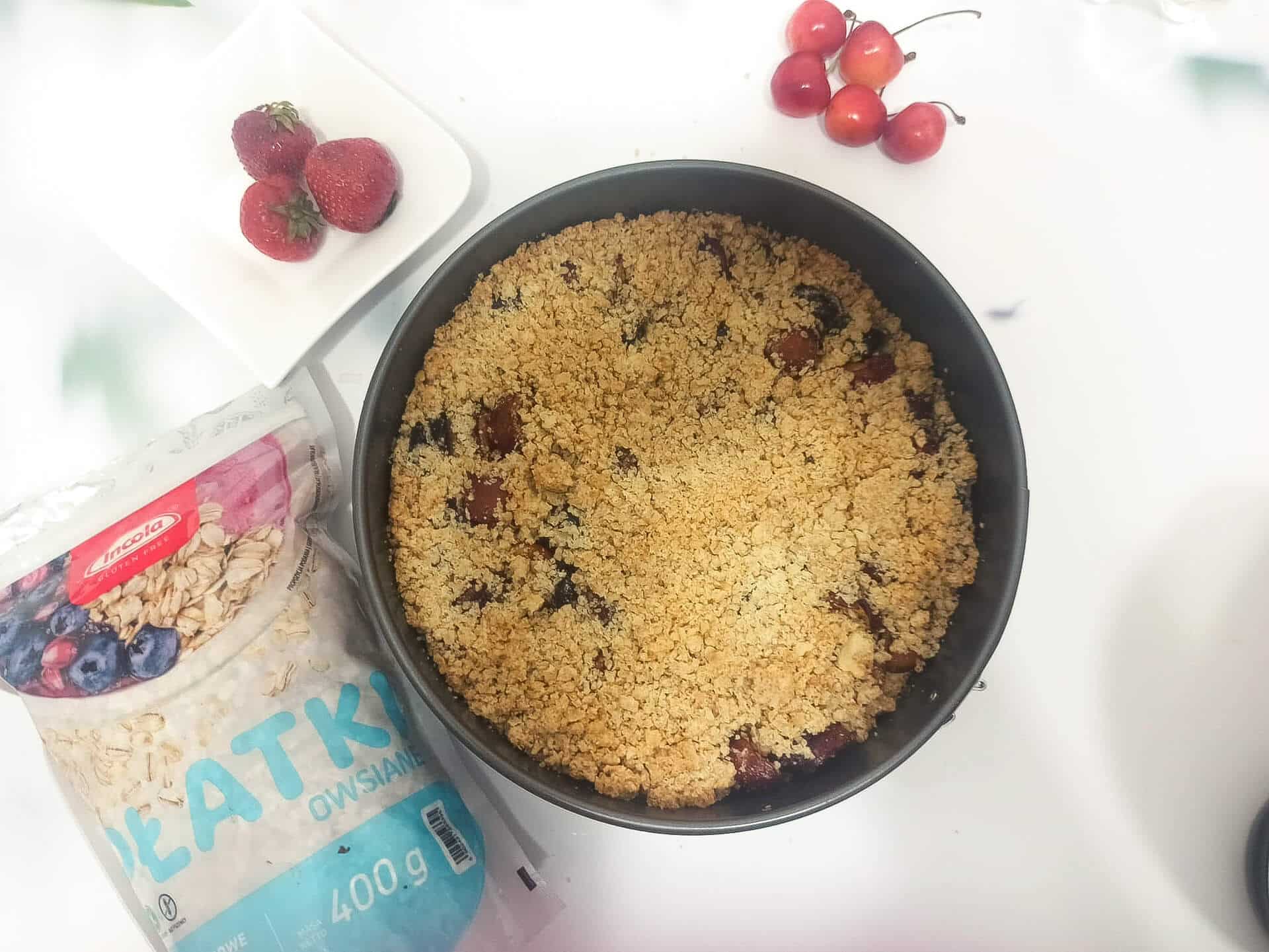 Ciasto owsiane z owocami