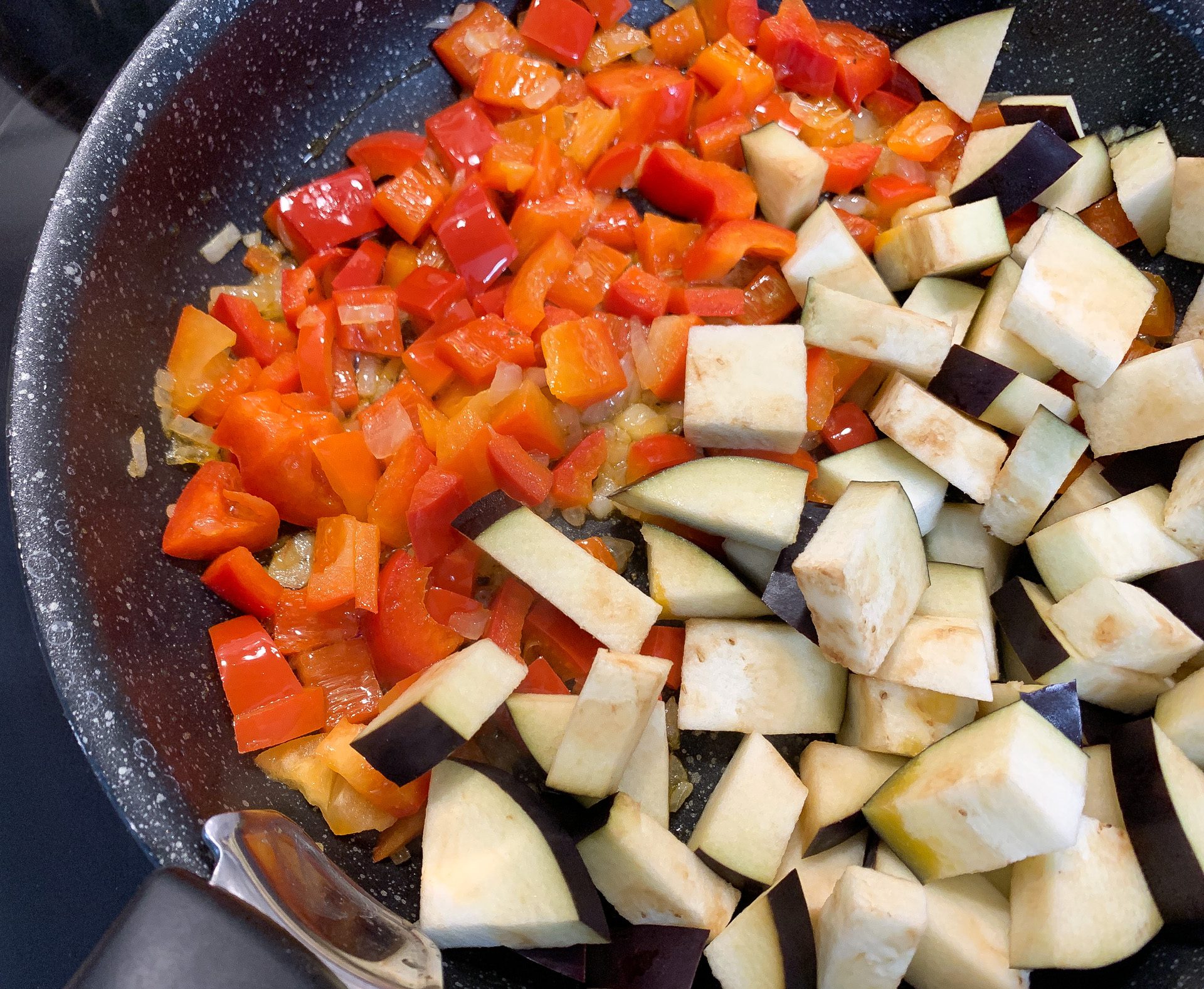 Makaron z bakłażanem i serem feta 4 Makaron z bakłażanem i serem feta