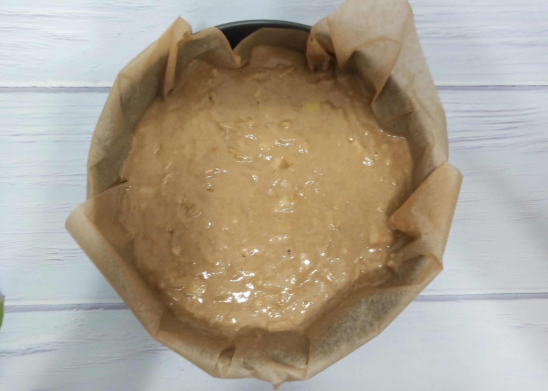 Ciasto z gruszkami, migdałami i tahini