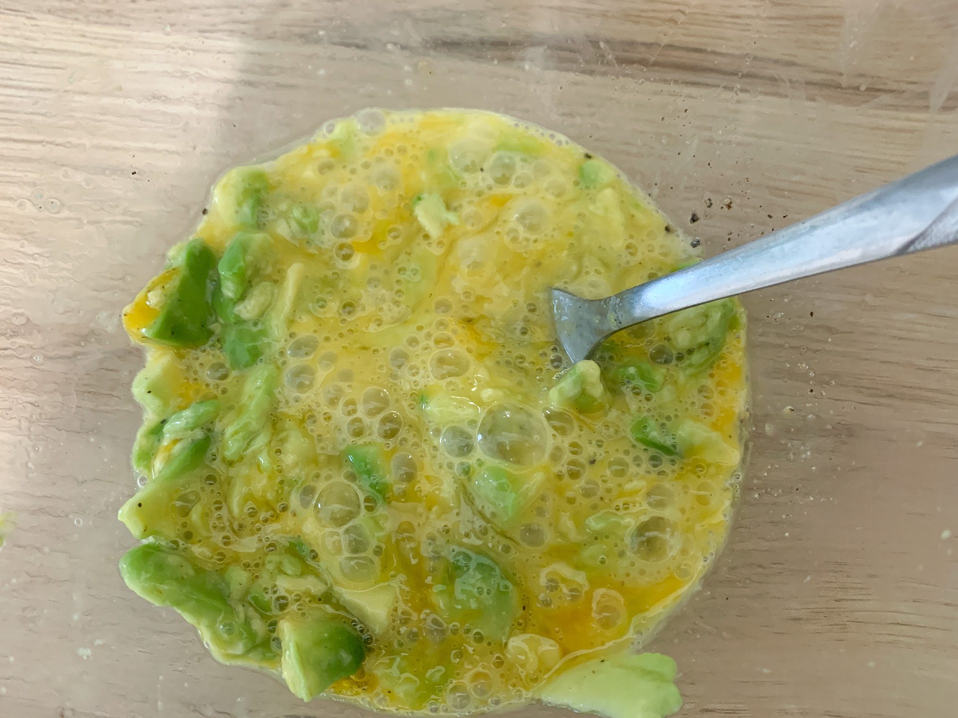 Keto omlet z salami